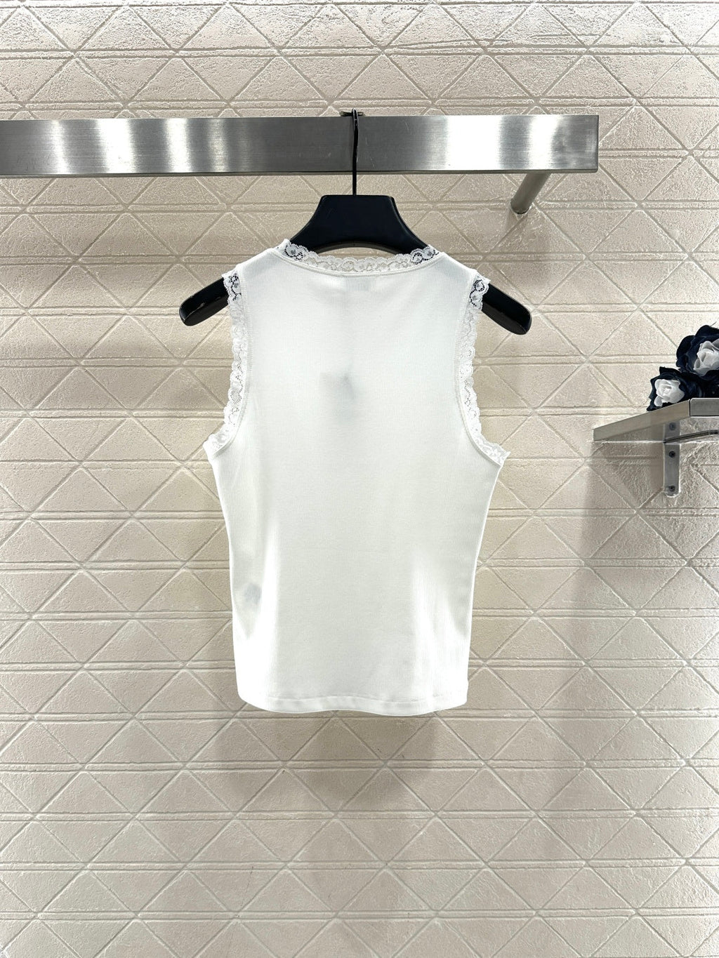 26NEW Lace Trim Vest