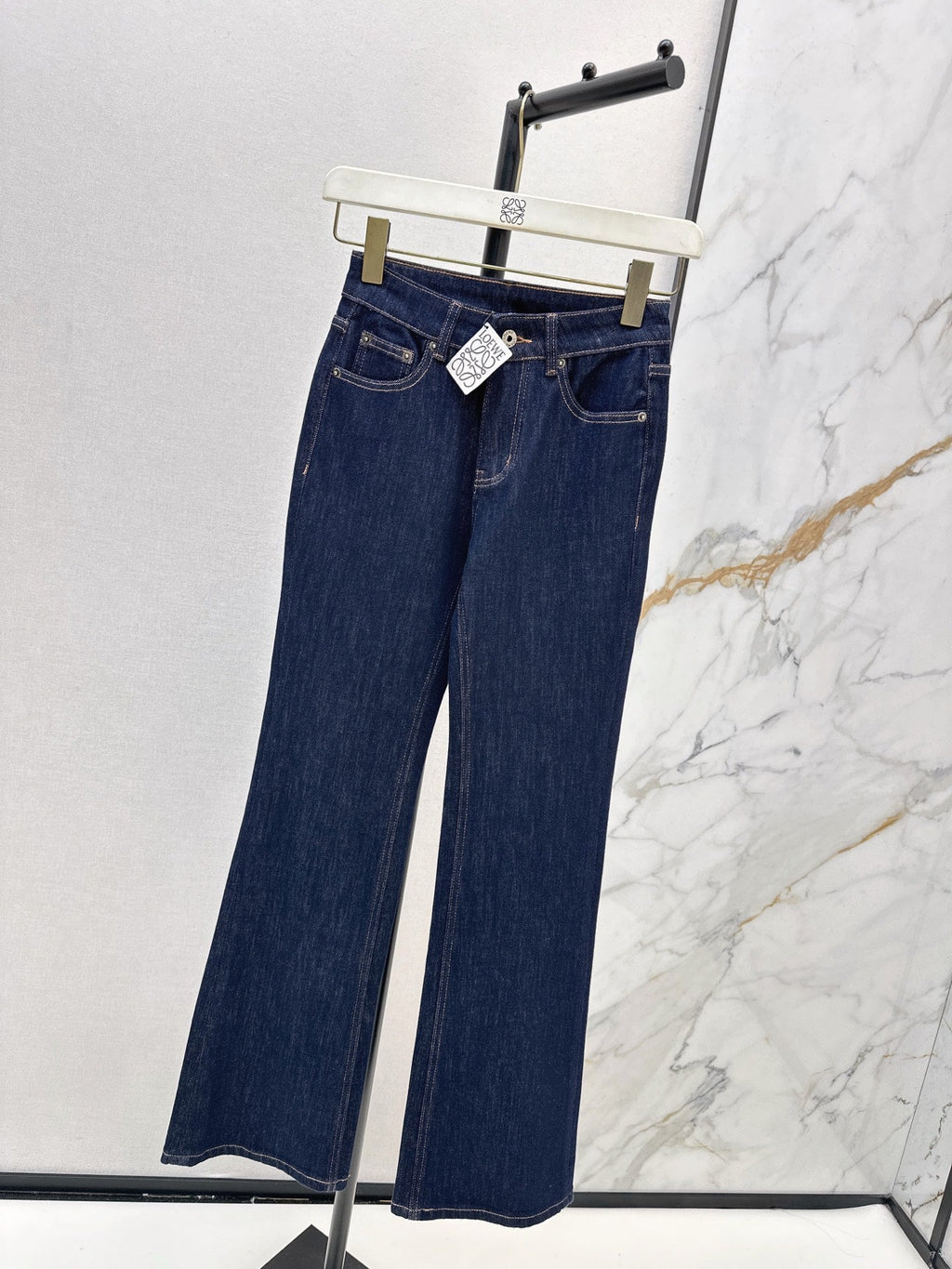 26NEW Versatile, minimalist style casual flared trousers