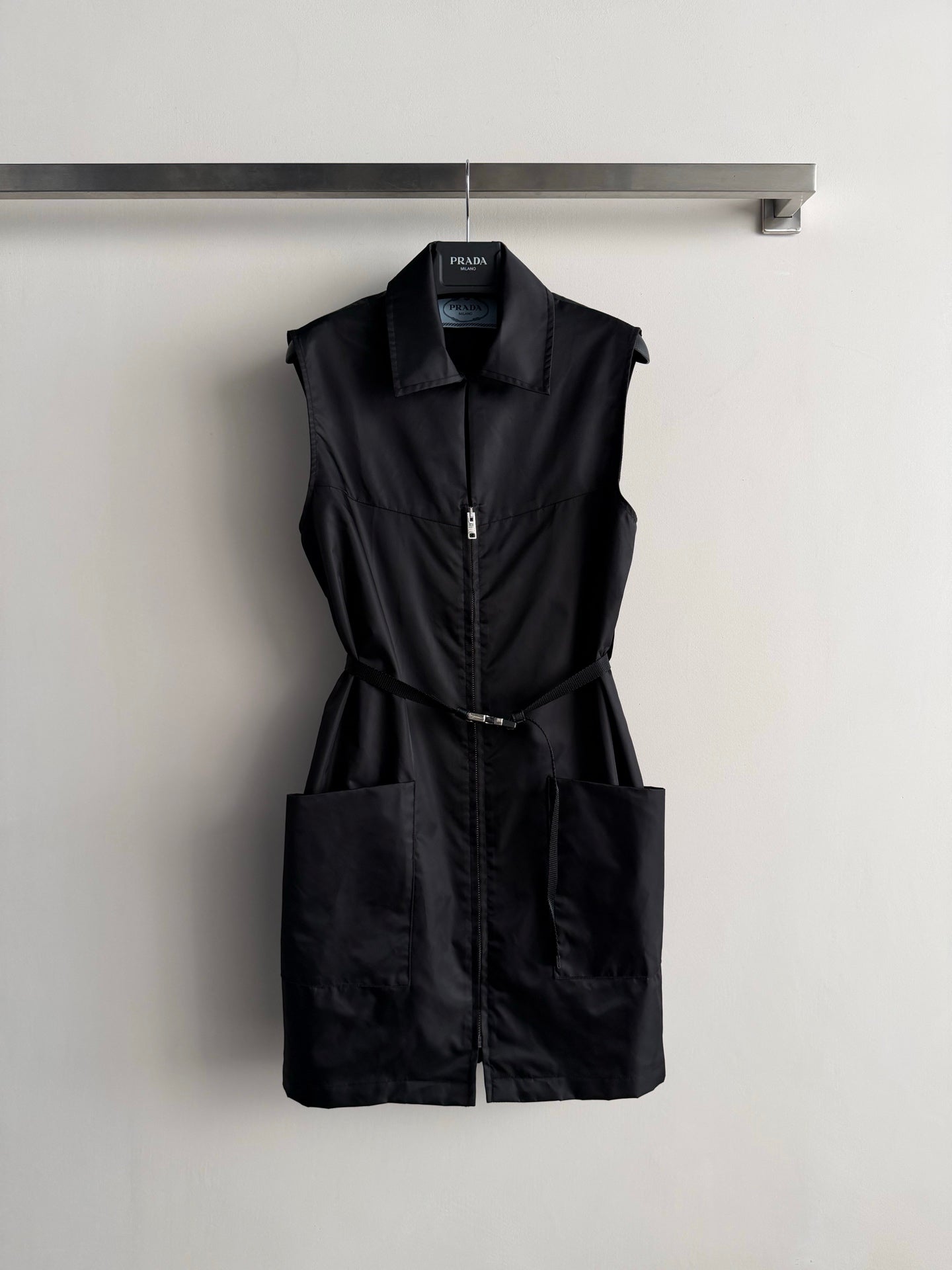 26 NEW sleeveless dress