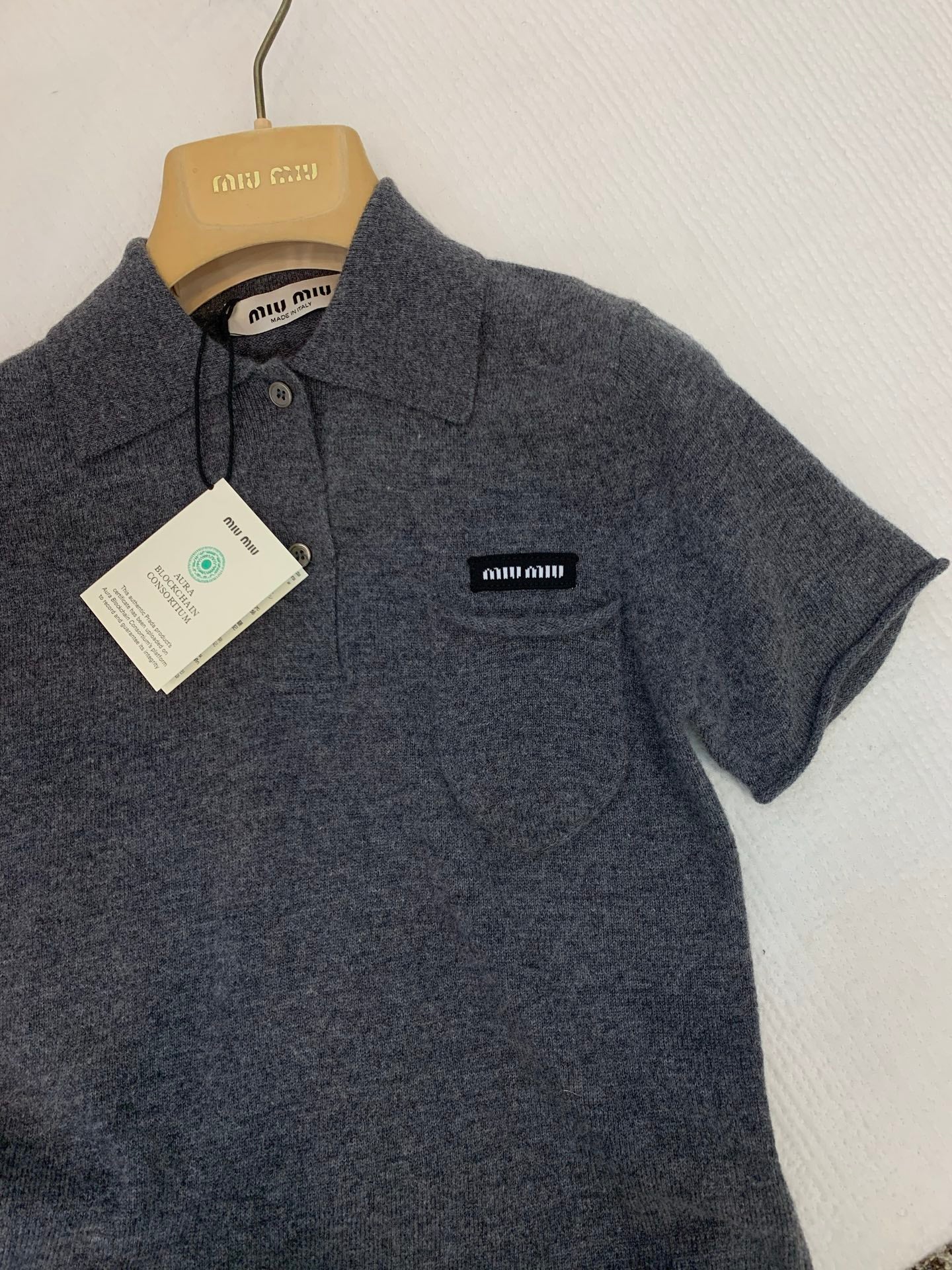 26NEW Classic Cashmere Short-Sleeved Top
