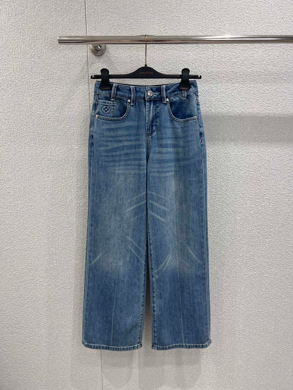 26NEW Pocket Embossed Denim Trousers