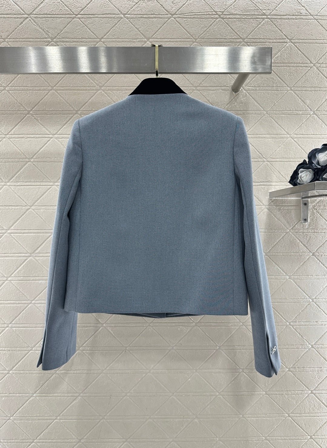 26NEW Color-blocked Stand-collar Jacket and Pleated Skirt Set