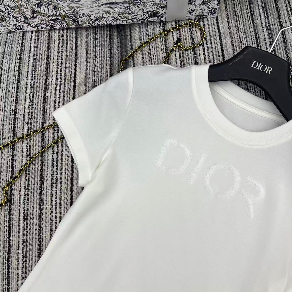 26NEW Embroidered Letter Crew Neck Short Sleeve T-Shirt