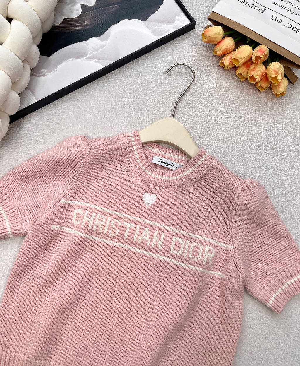 26NEW Embroidered Knit Short Sleeve