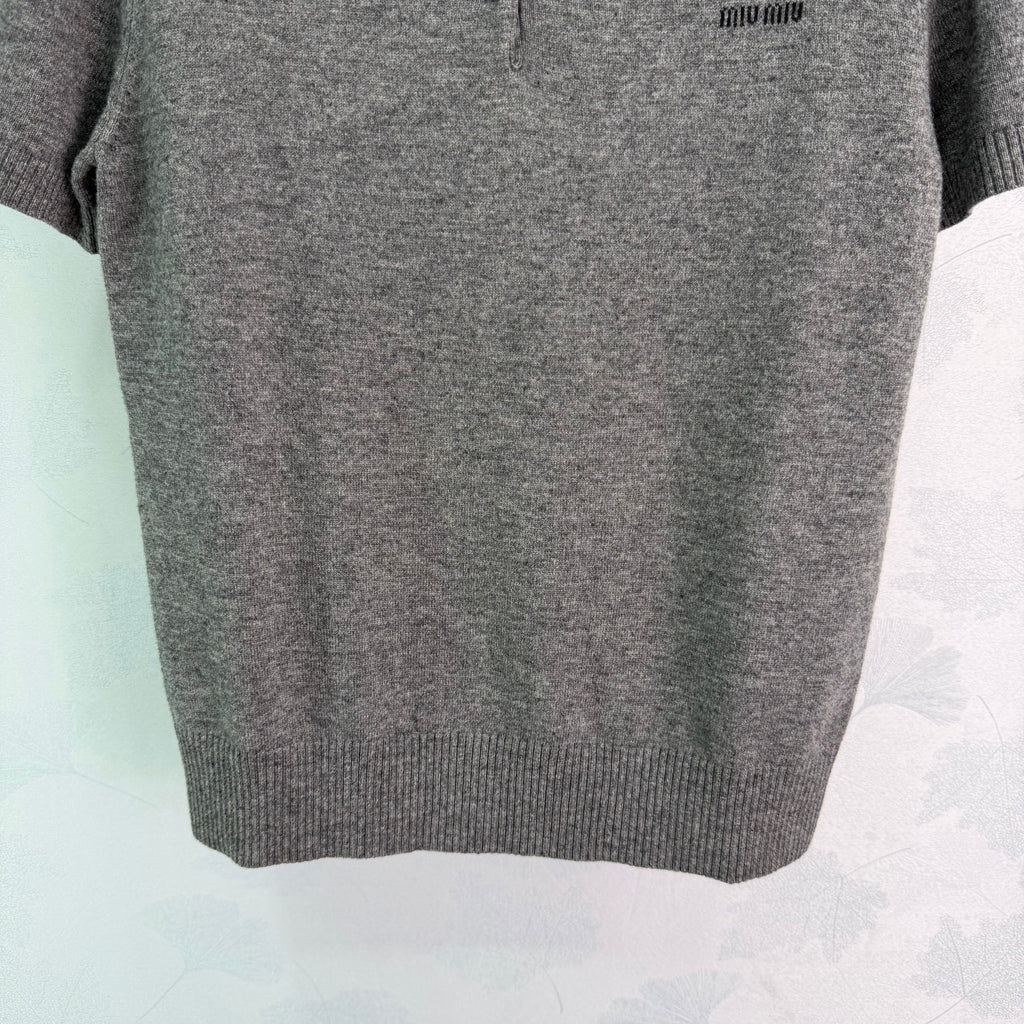 26NEW Knitted Short-Sleeve Top