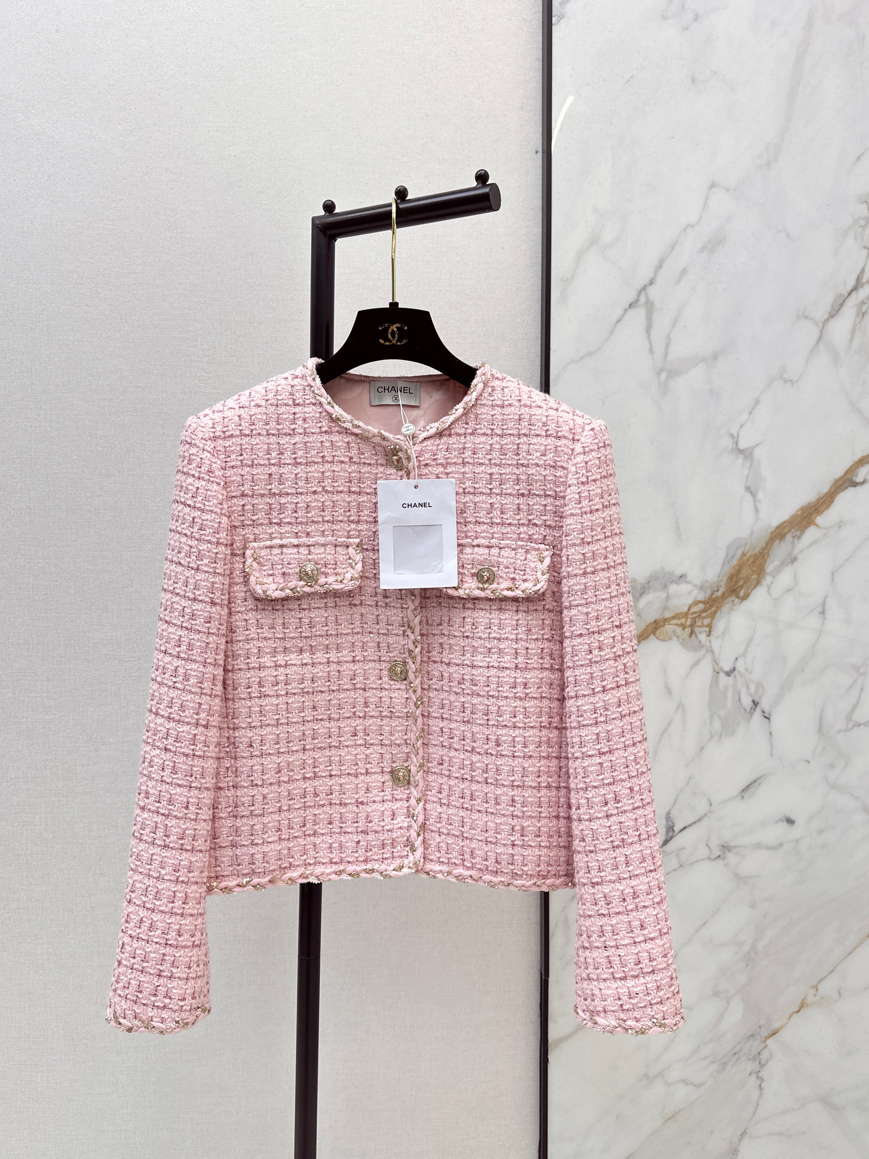 26NEW Pink Knitted Jacket
