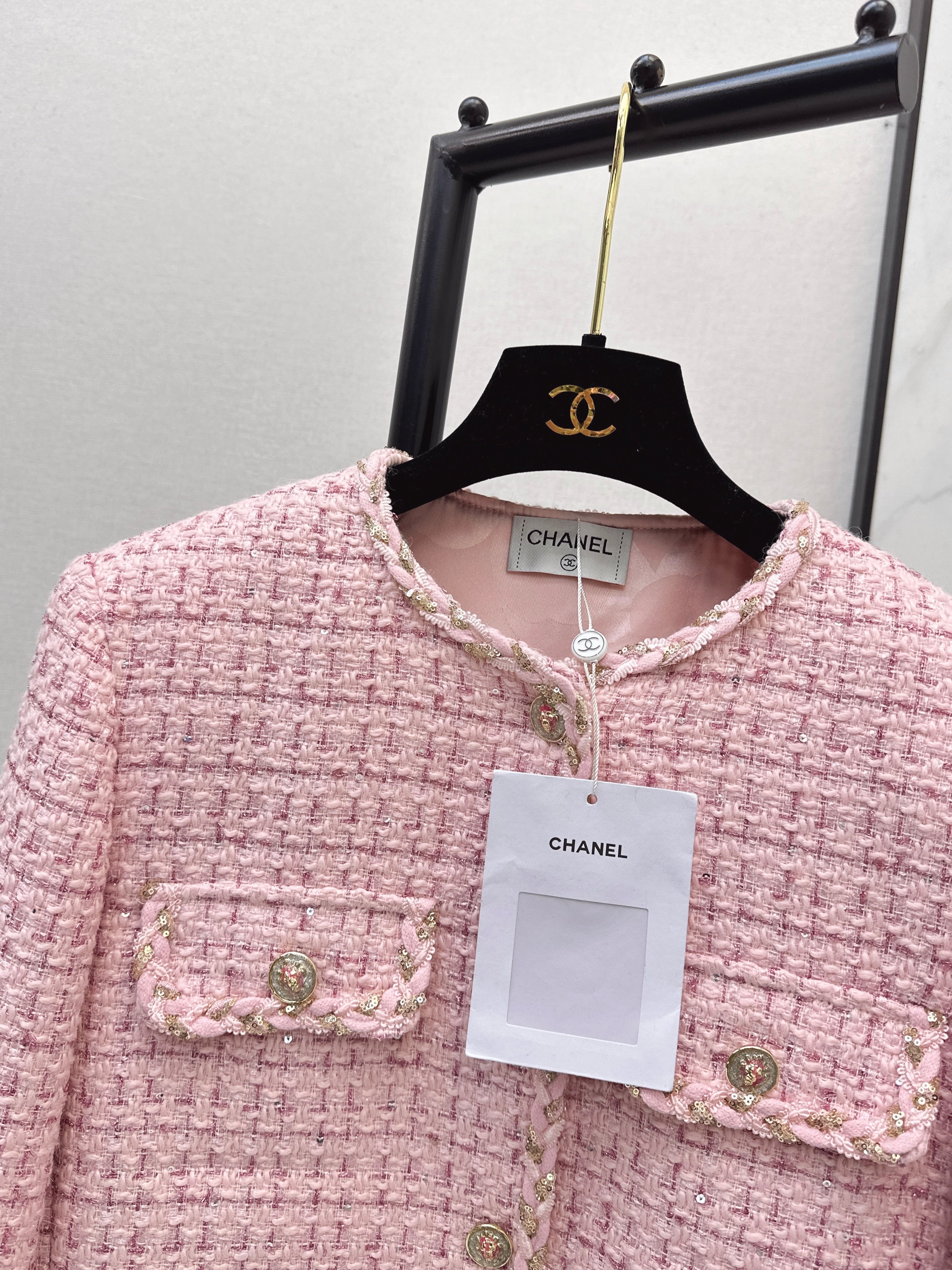 26NEW Pink Knitted Jacket