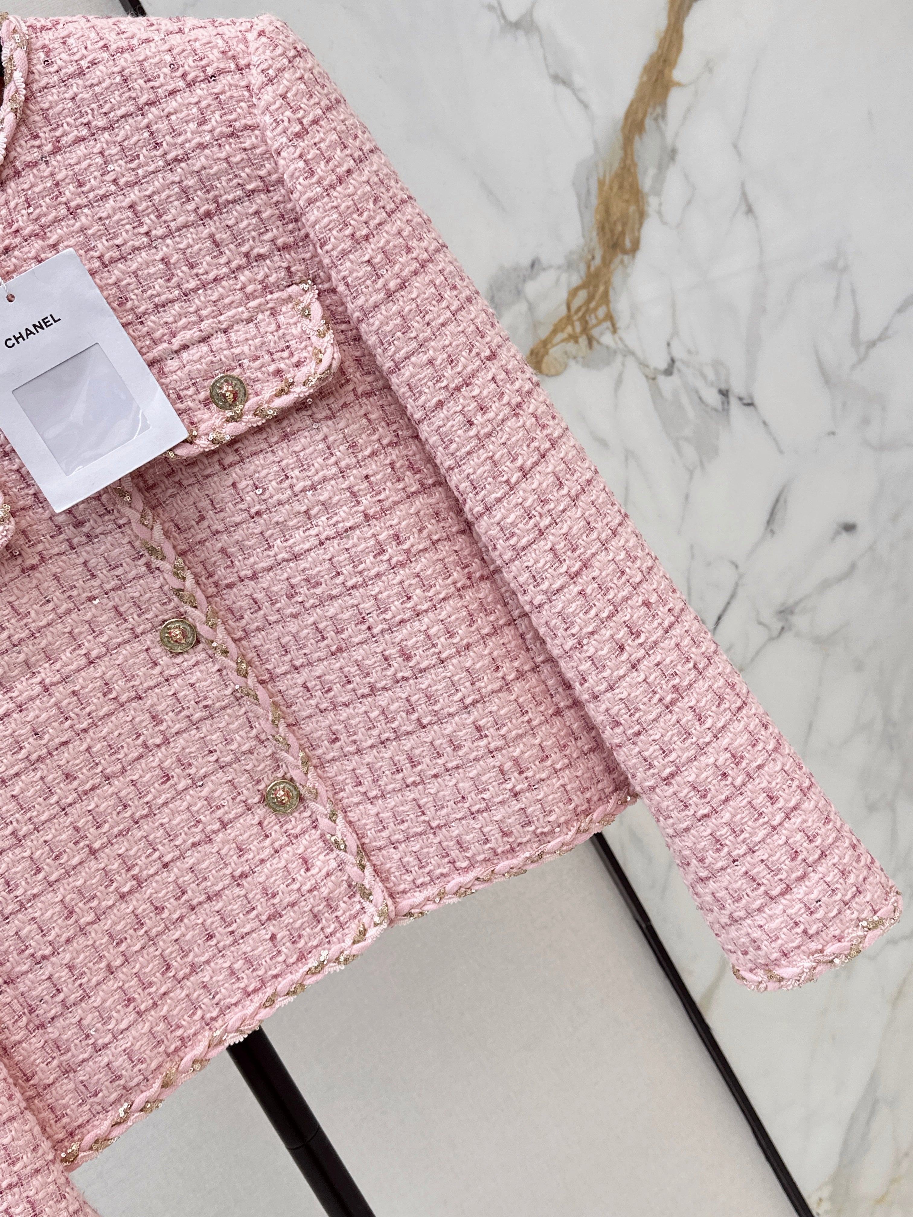 26NEW Pink Knitted Jacket