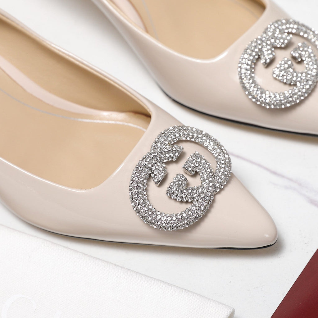 26NEW Rhinestone Buckle Shoes