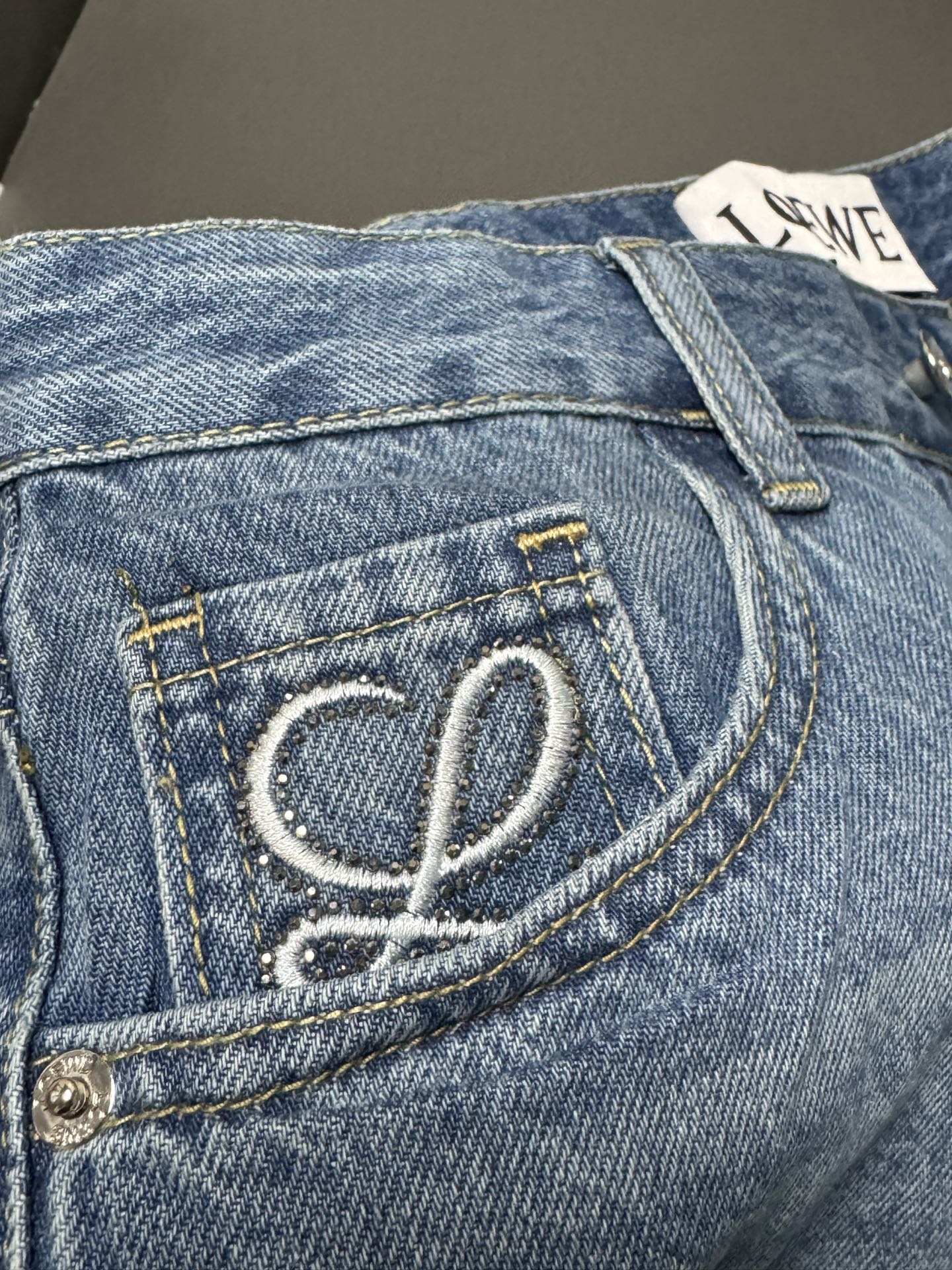 26NEW Pocket Embroidered Rhinestone Denim Shorts