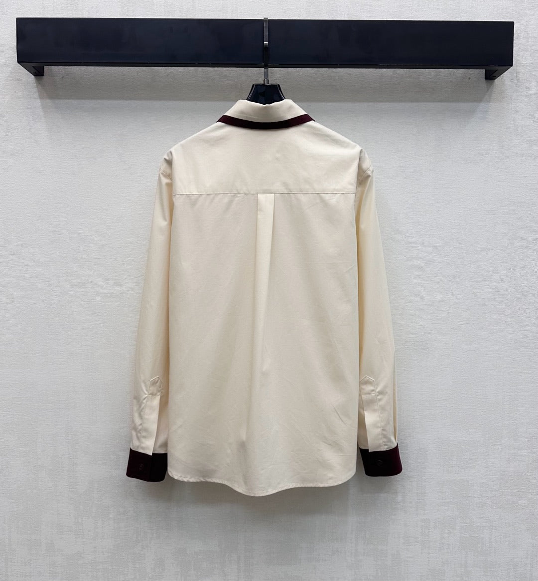 26NEW color-blocked shirt + trousers + vest