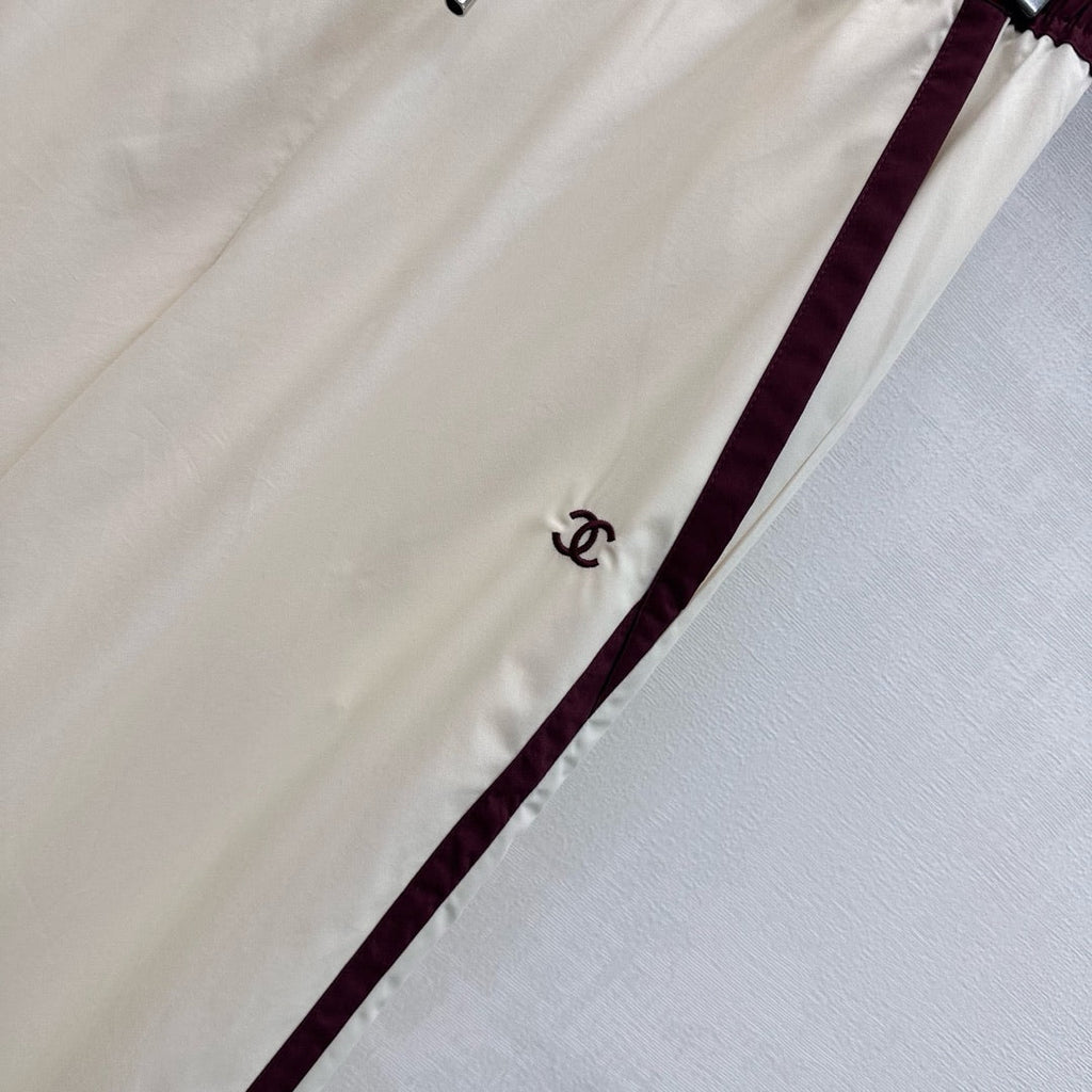 26NEW color-blocked shirt + trousers + vest