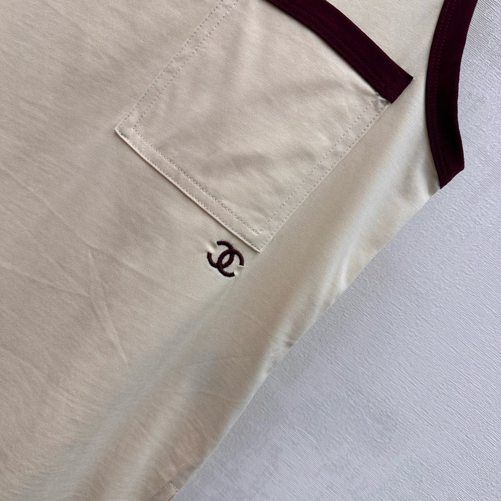 26NEW color-blocked shirt + trousers + vest
