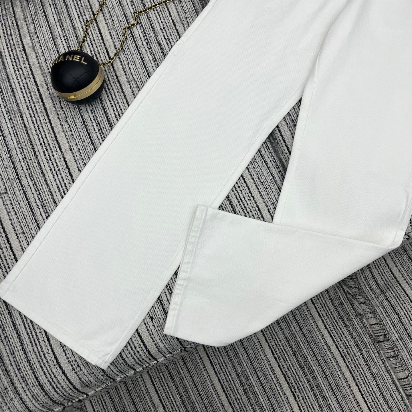 26NEW logo embellished straight-leg jeans