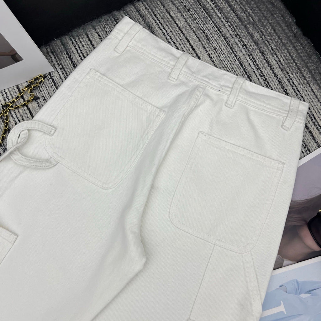 26NEW logo embellished straight-leg jeans