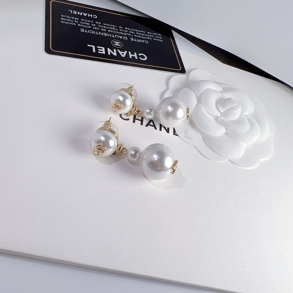 26NEW Micro-painted Crystal Tassel Teardrop Pearl Letter Stud Earrings