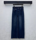 26NEW Pleated Distressed Jeans