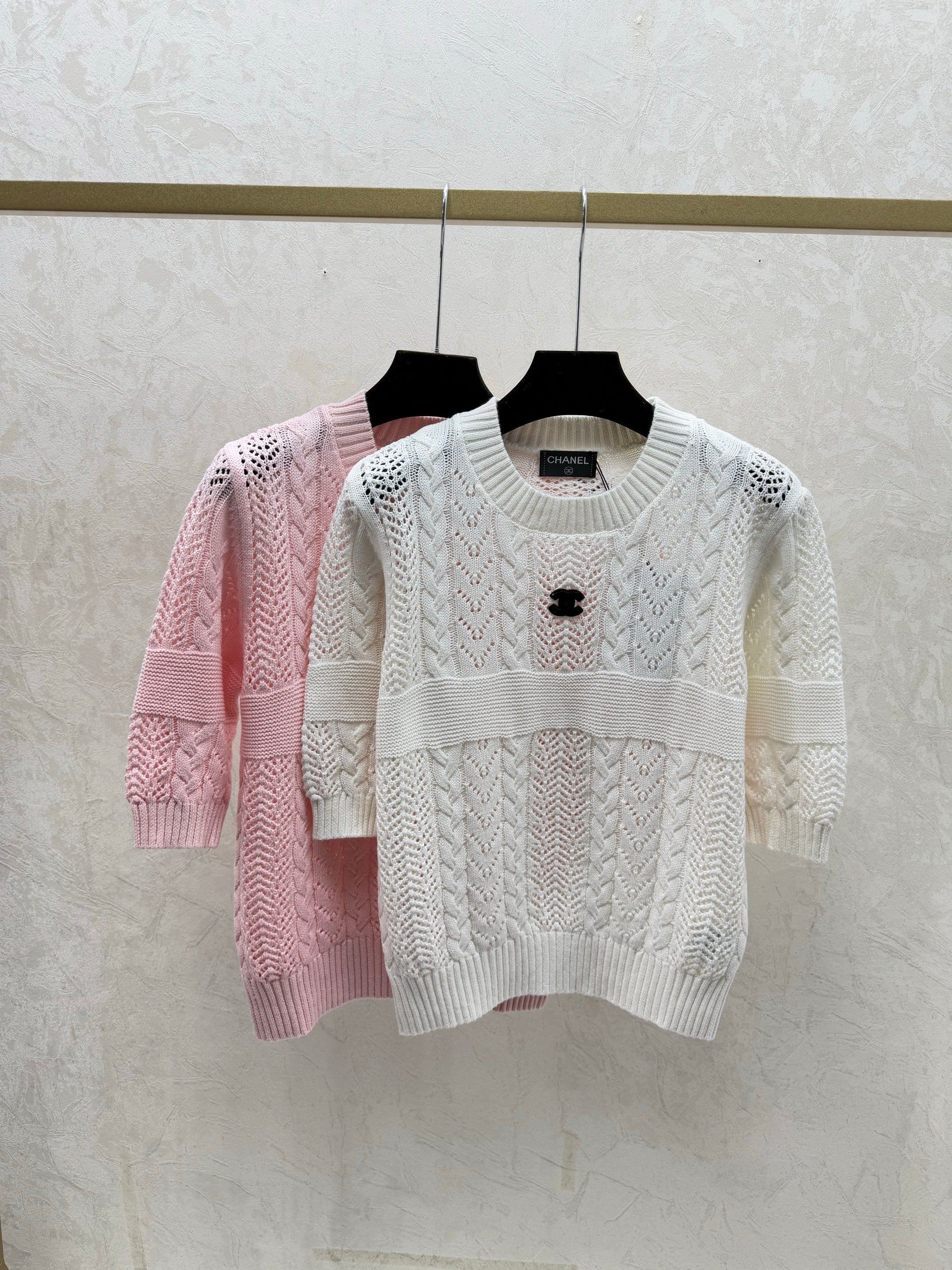 26NEW Solid Color Simple Hollow-Out Round Neck Knit Short Sleeve