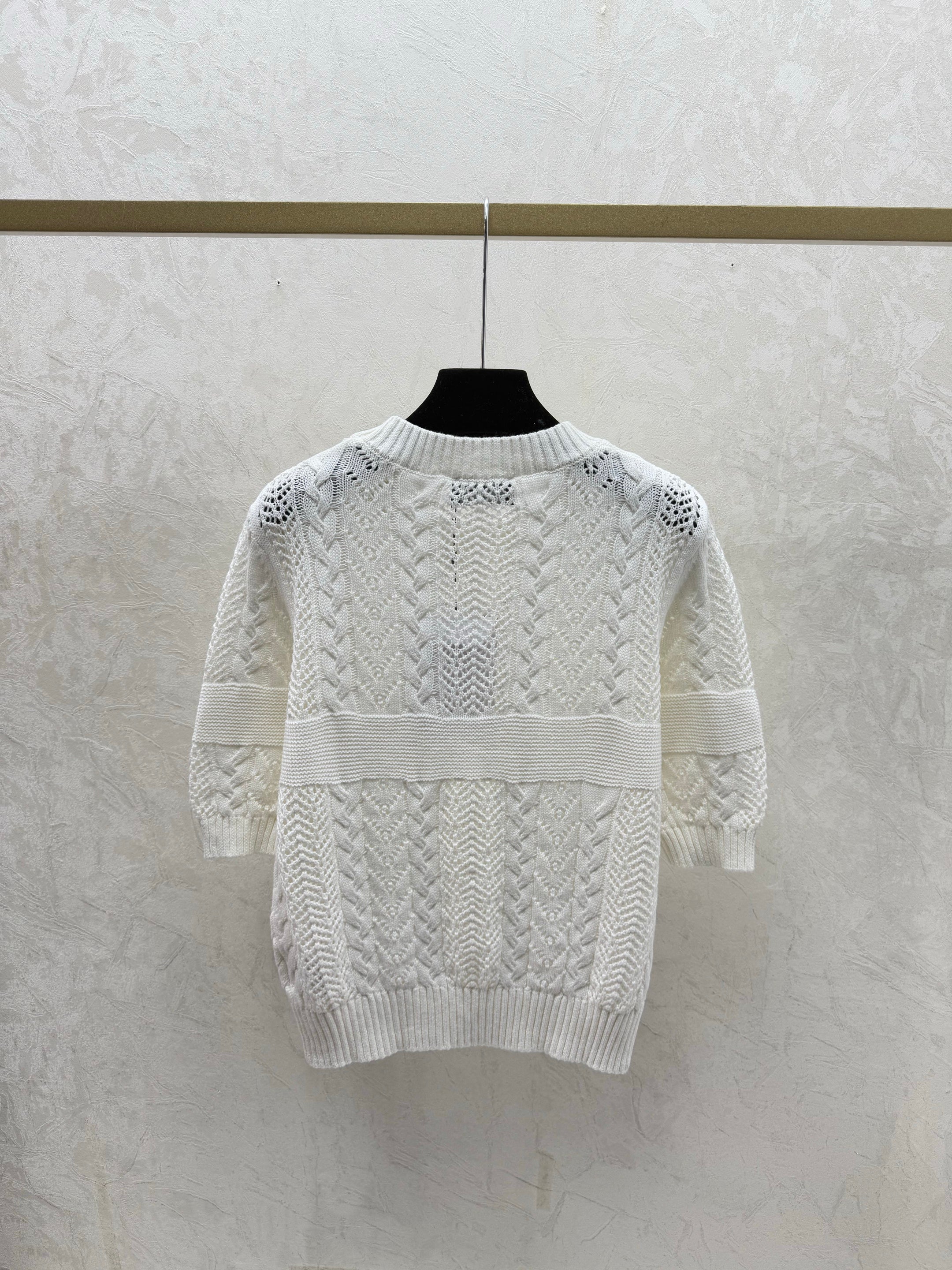 26NEW Solid Color Simple Hollow-Out Round Neck Knit Short Sleeve
