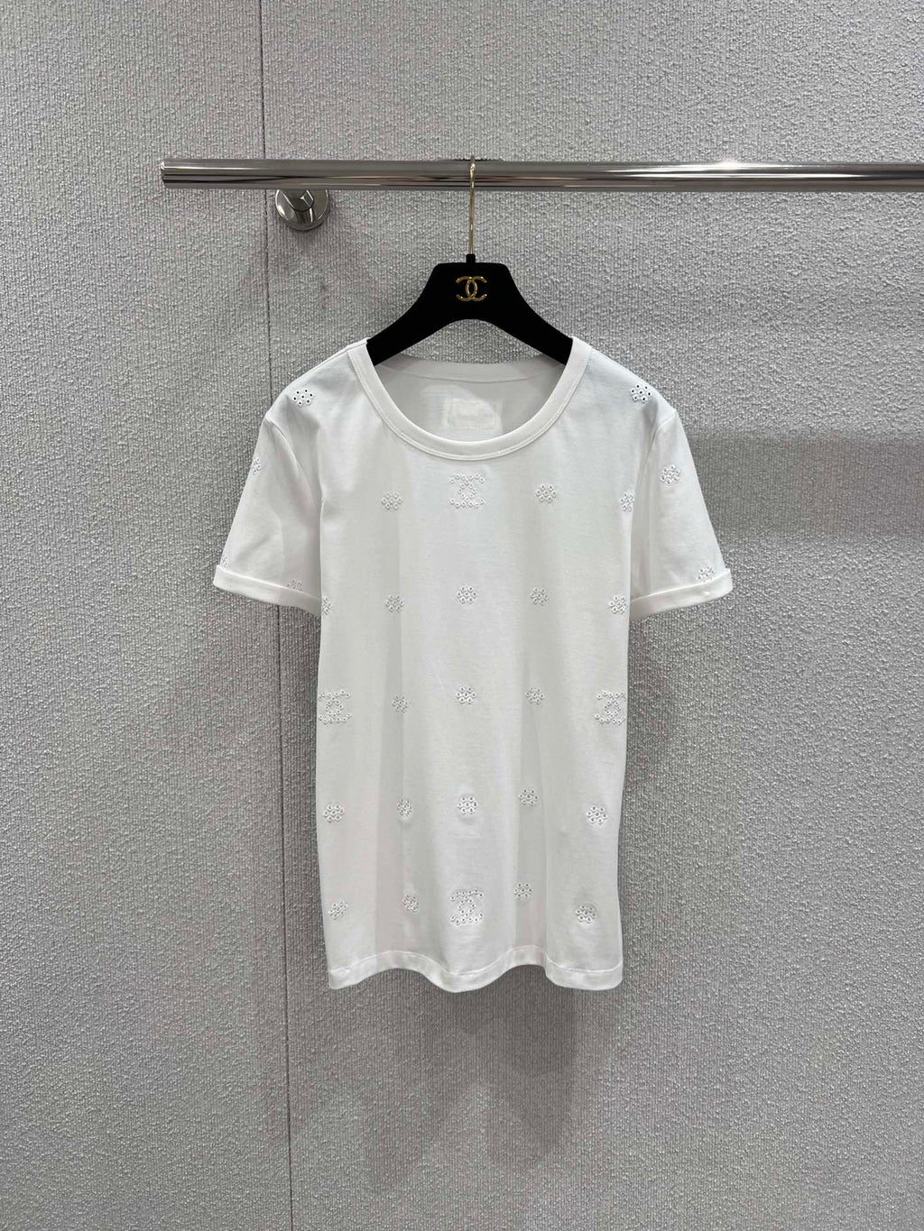 26NEW Embroidered Crew Neck Short Sleeve T-Shirt