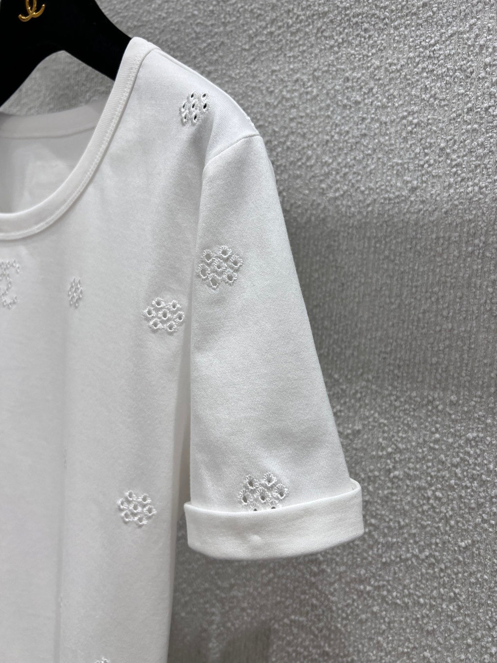 26NEW Embroidered Crew Neck Short Sleeve T-Shirt