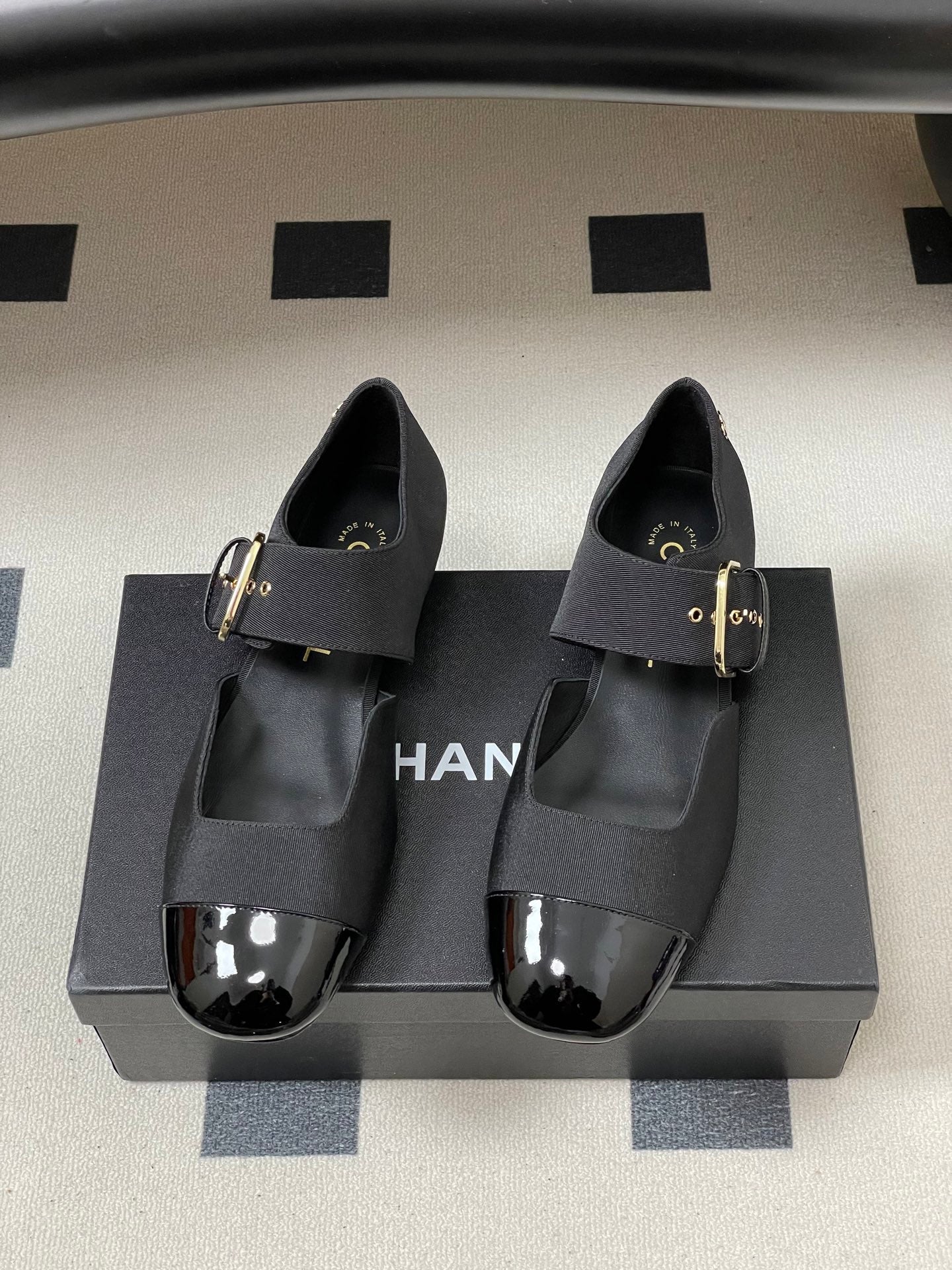 26NEW square-toe Mary Jane shoes