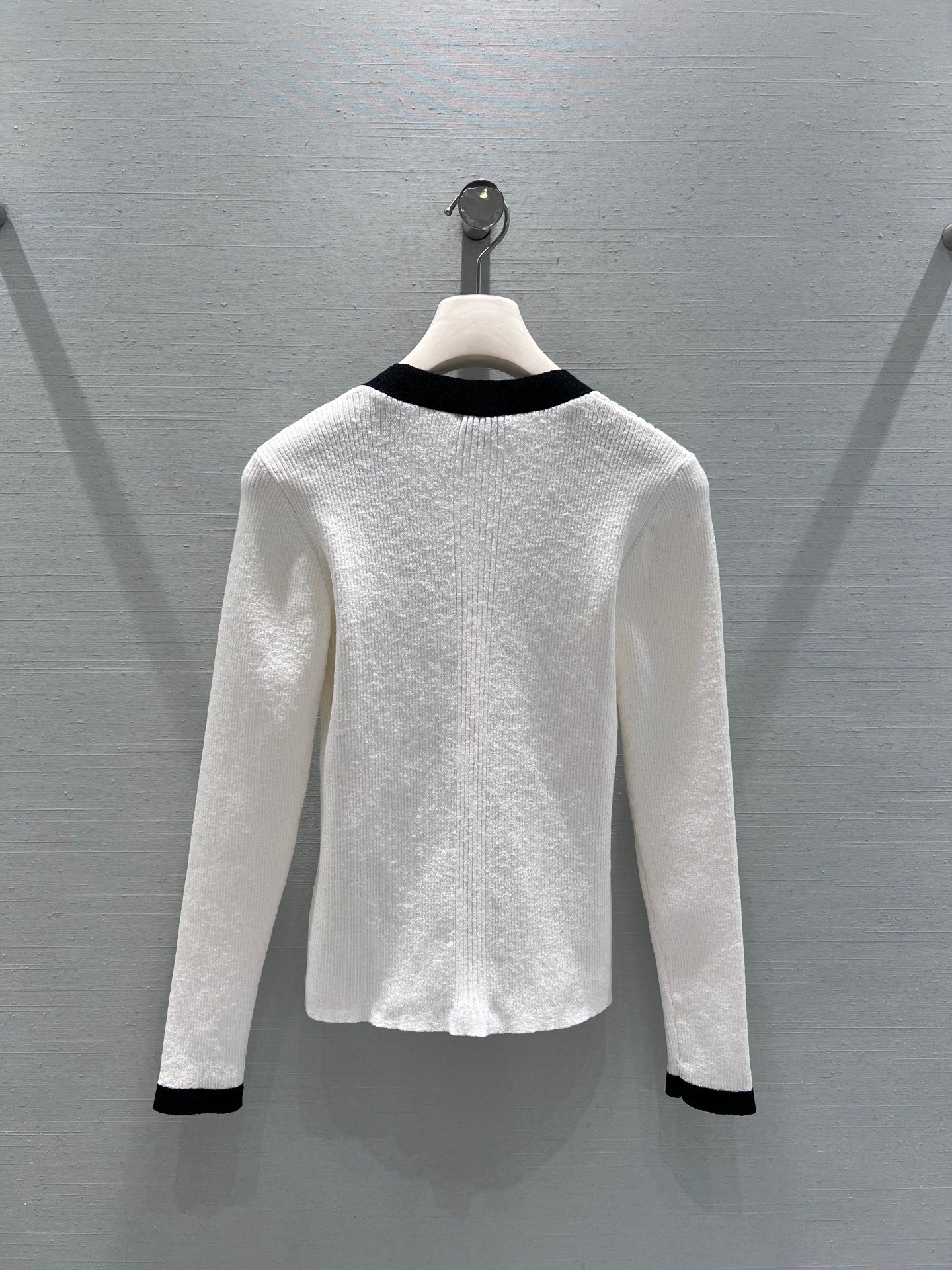 26NEW Color Block V-Neck Knit Cardigan