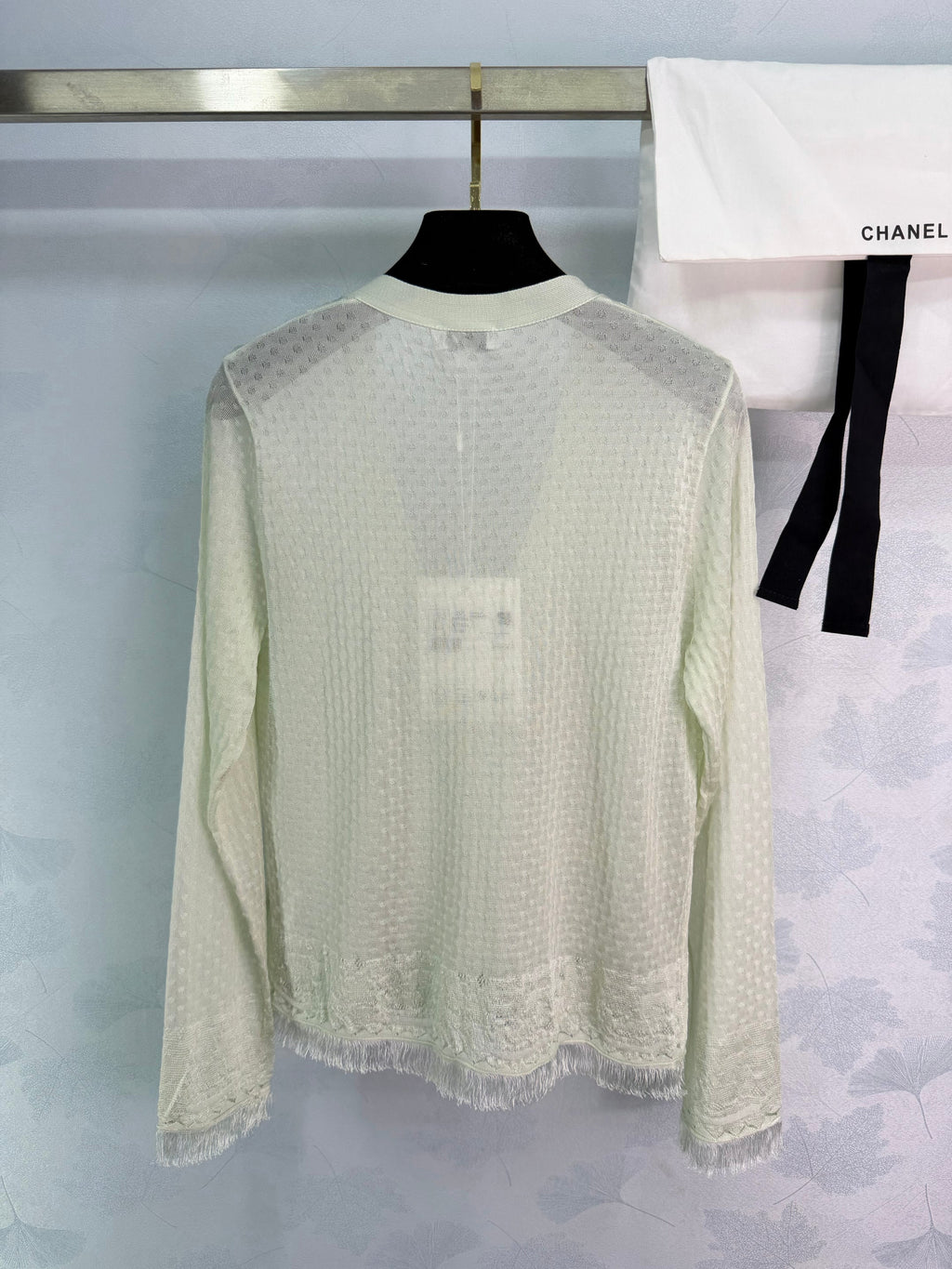 26NEW light green knitted cardigan