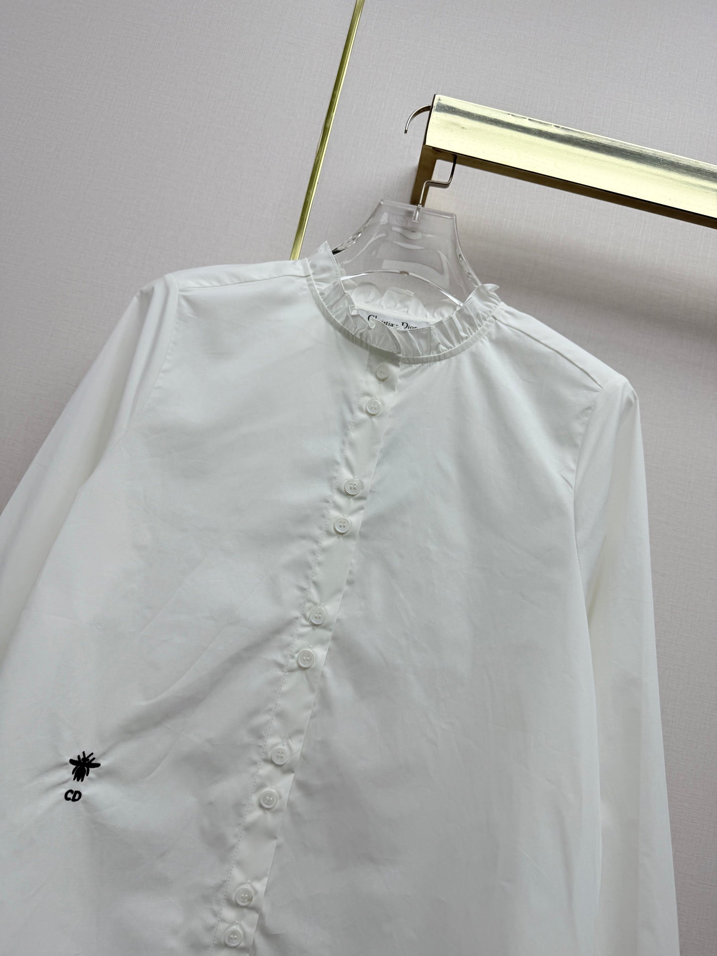 26NEW Ruffled Collar Long-Sleeve Shirt