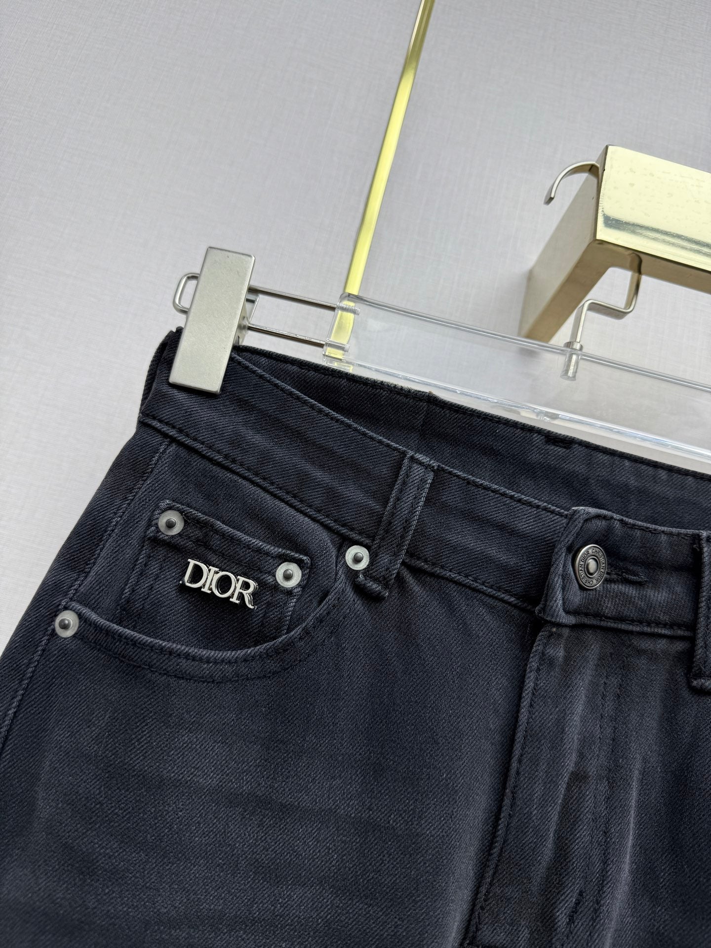 26NEW Straight Leg Jeans