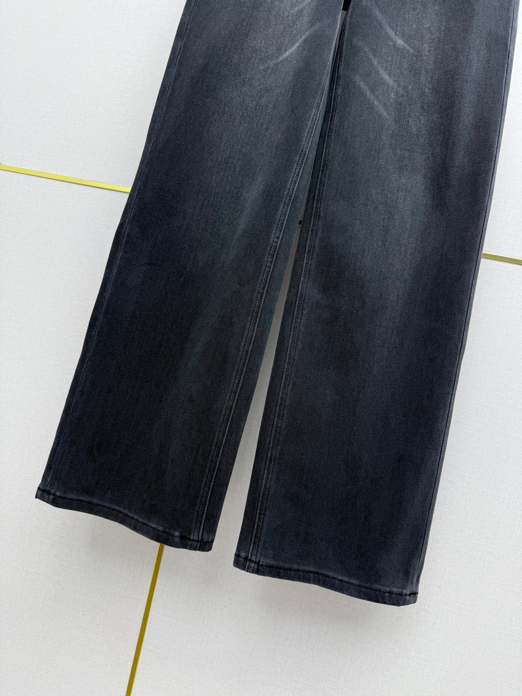 26NEW Straight Leg Jeans