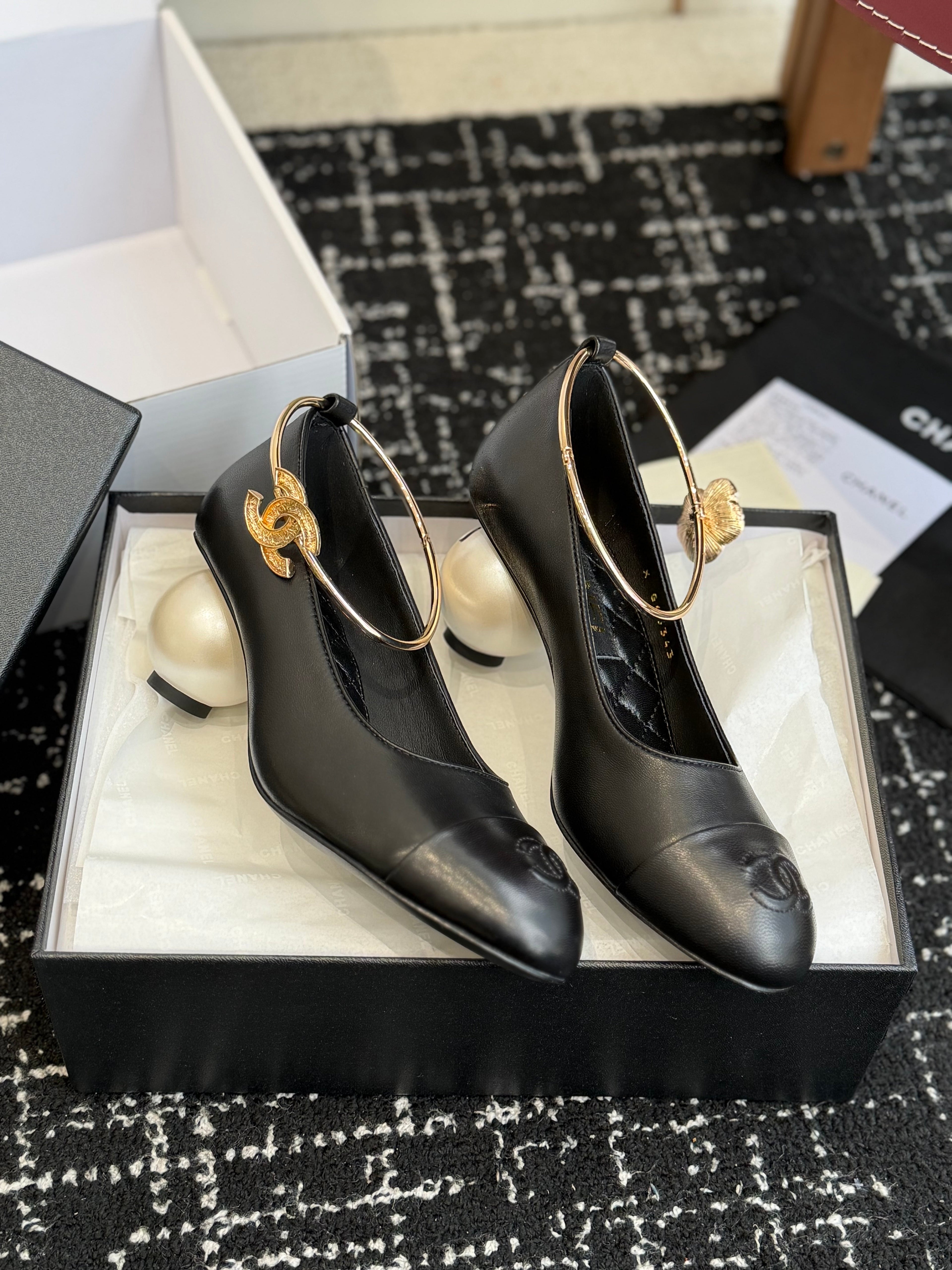 26NEW Spring/Summer Mary Jane Shoes with Large Pearl Heels