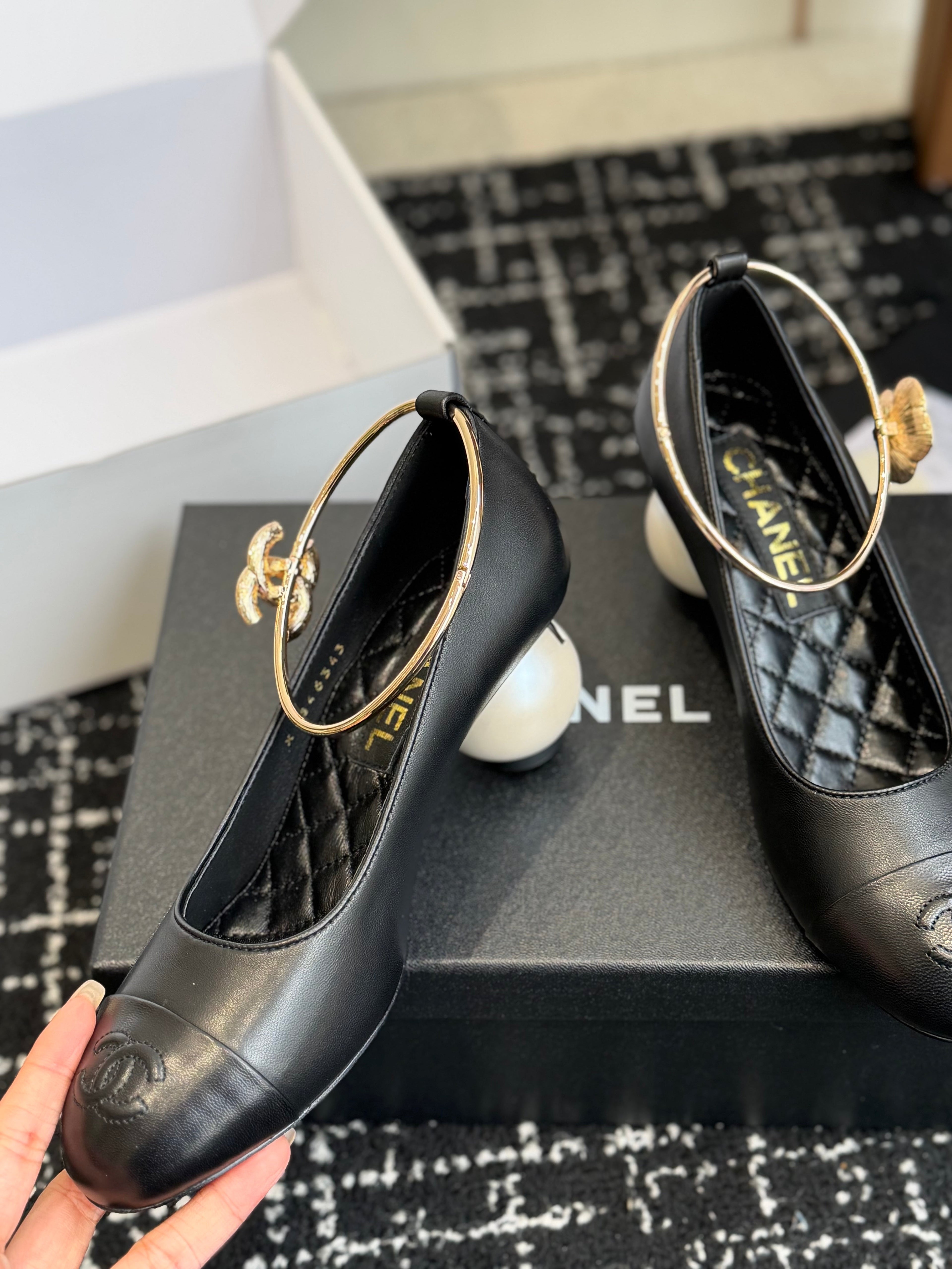 26NEW Spring/Summer Mary Jane Shoes with Large Pearl Heels