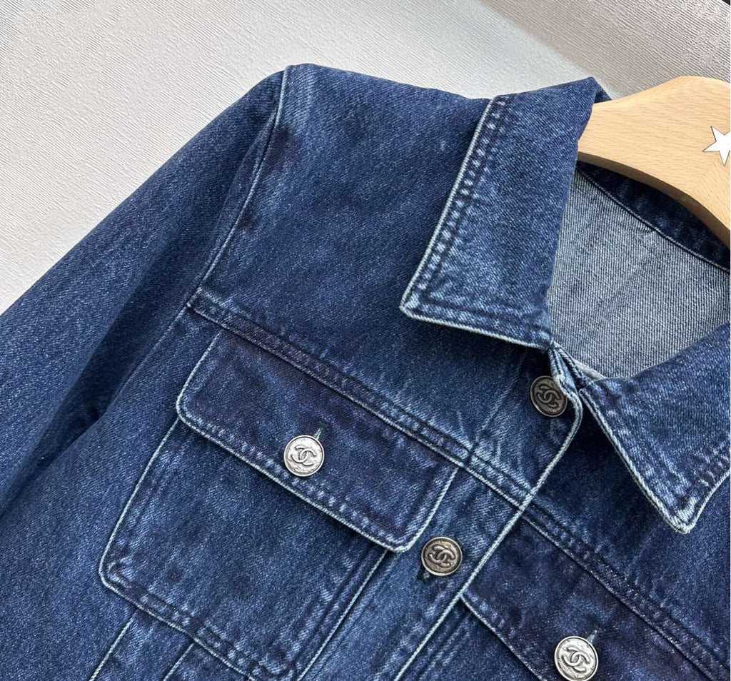 26NEW Collared Slim Fit Denim Jacket