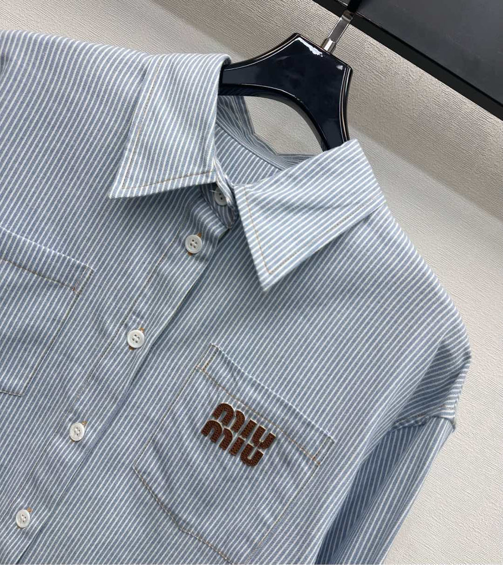 26NEW Striped Collared Shirt