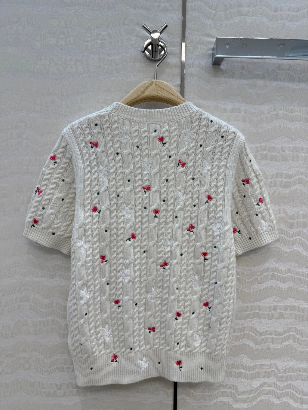 26NEW Floral Knit Short-Sleeve