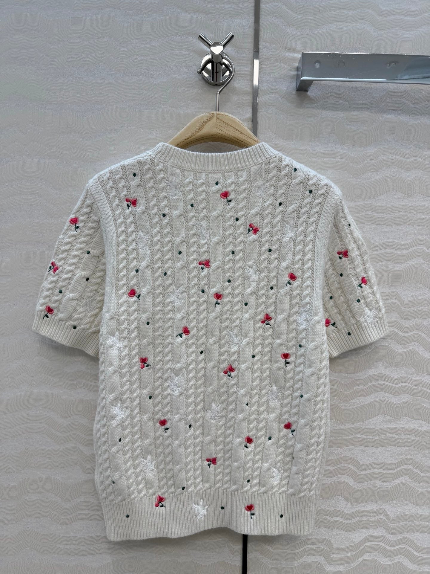 26NEW Floral Knit Short-Sleeve