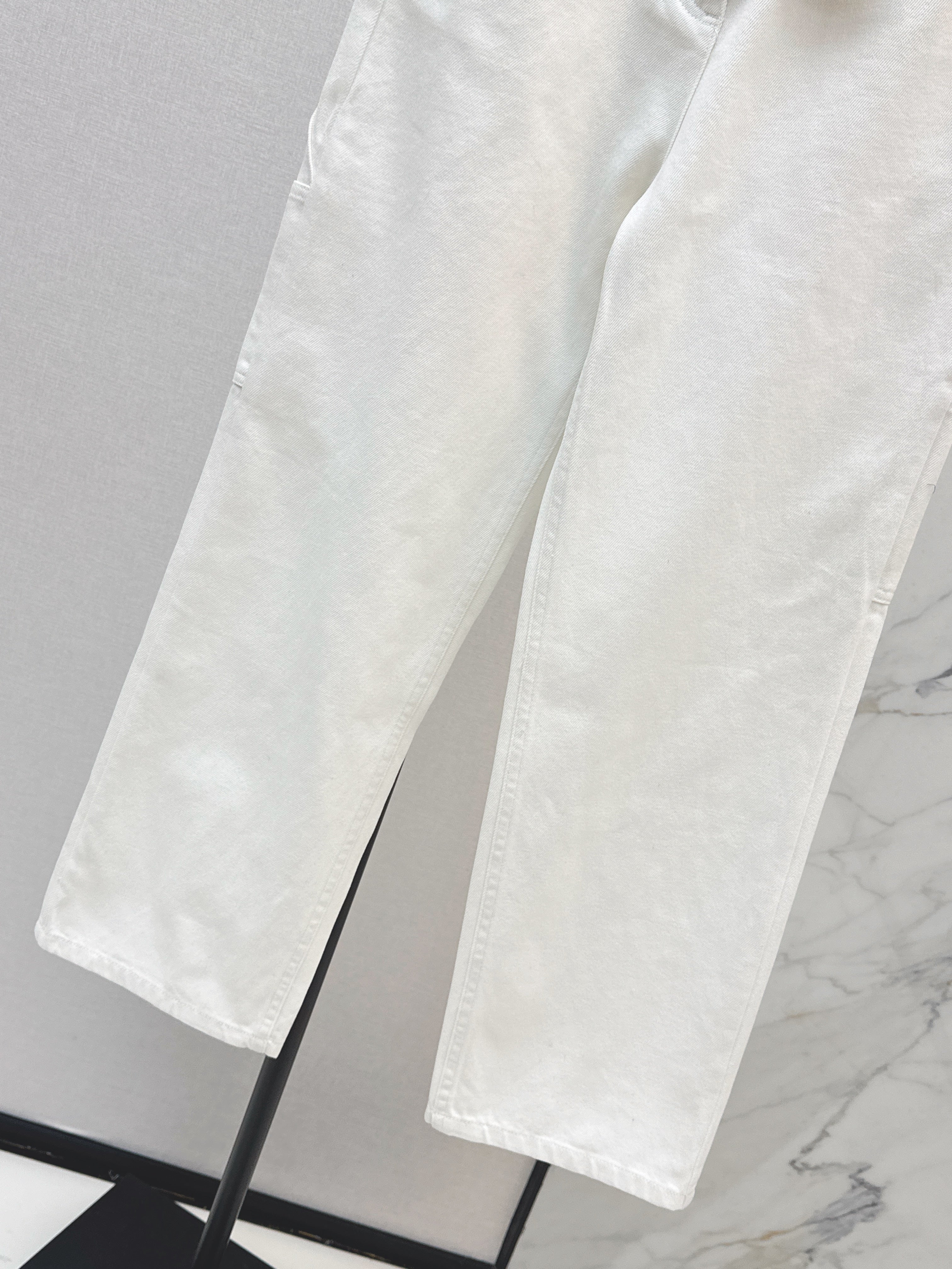 26NEW Hot Selling Jeans