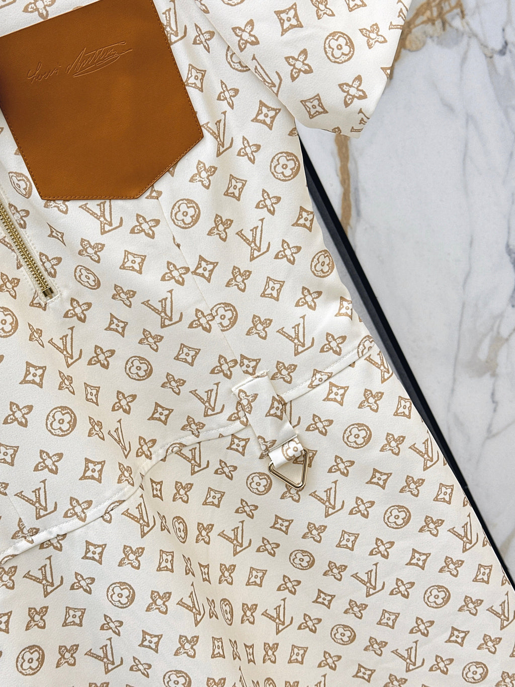 26NEW Printed Short-Sleeve Collared Dress