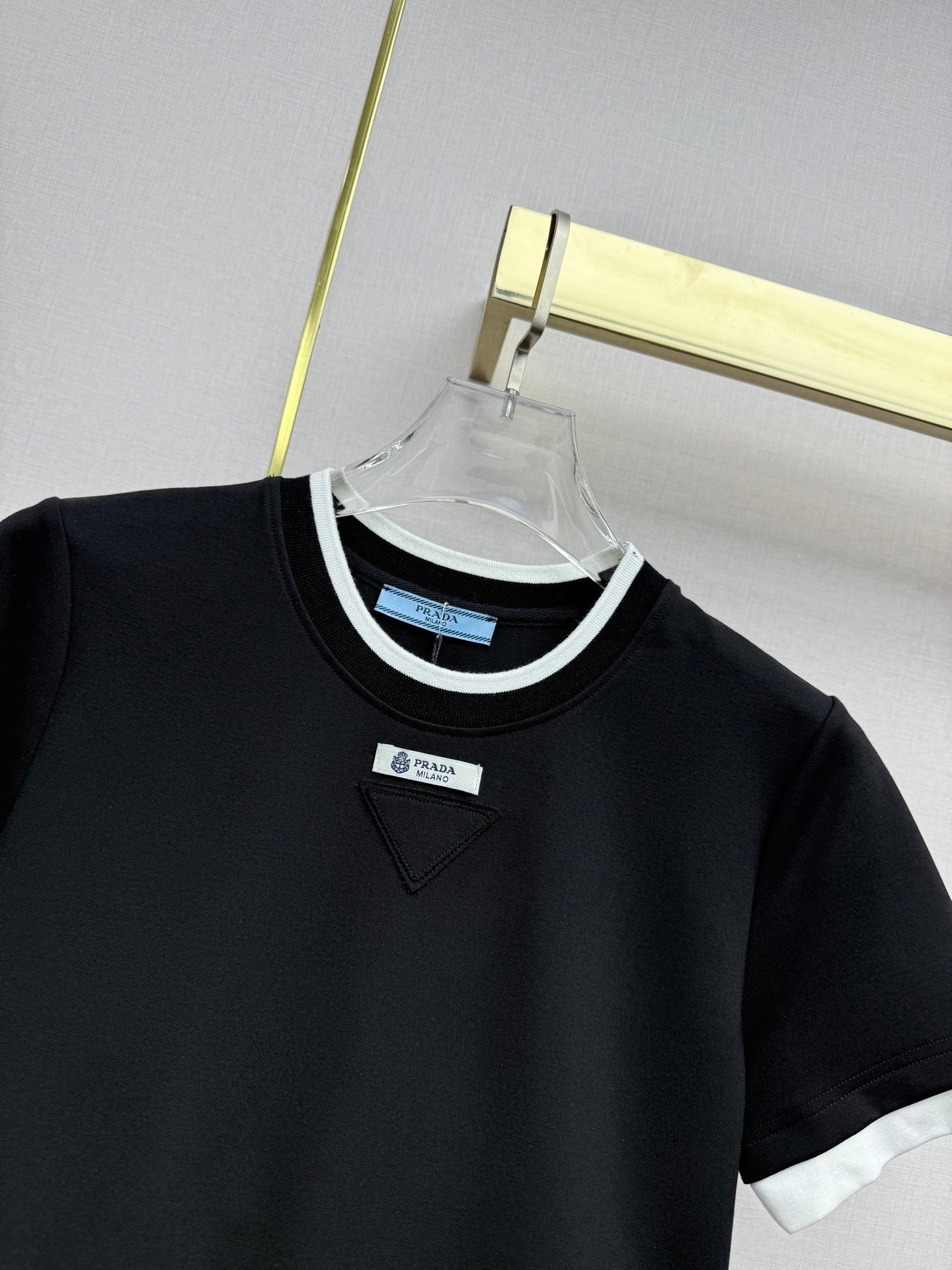 26NEW Short-sleeved T-shirt + Skirt Set
