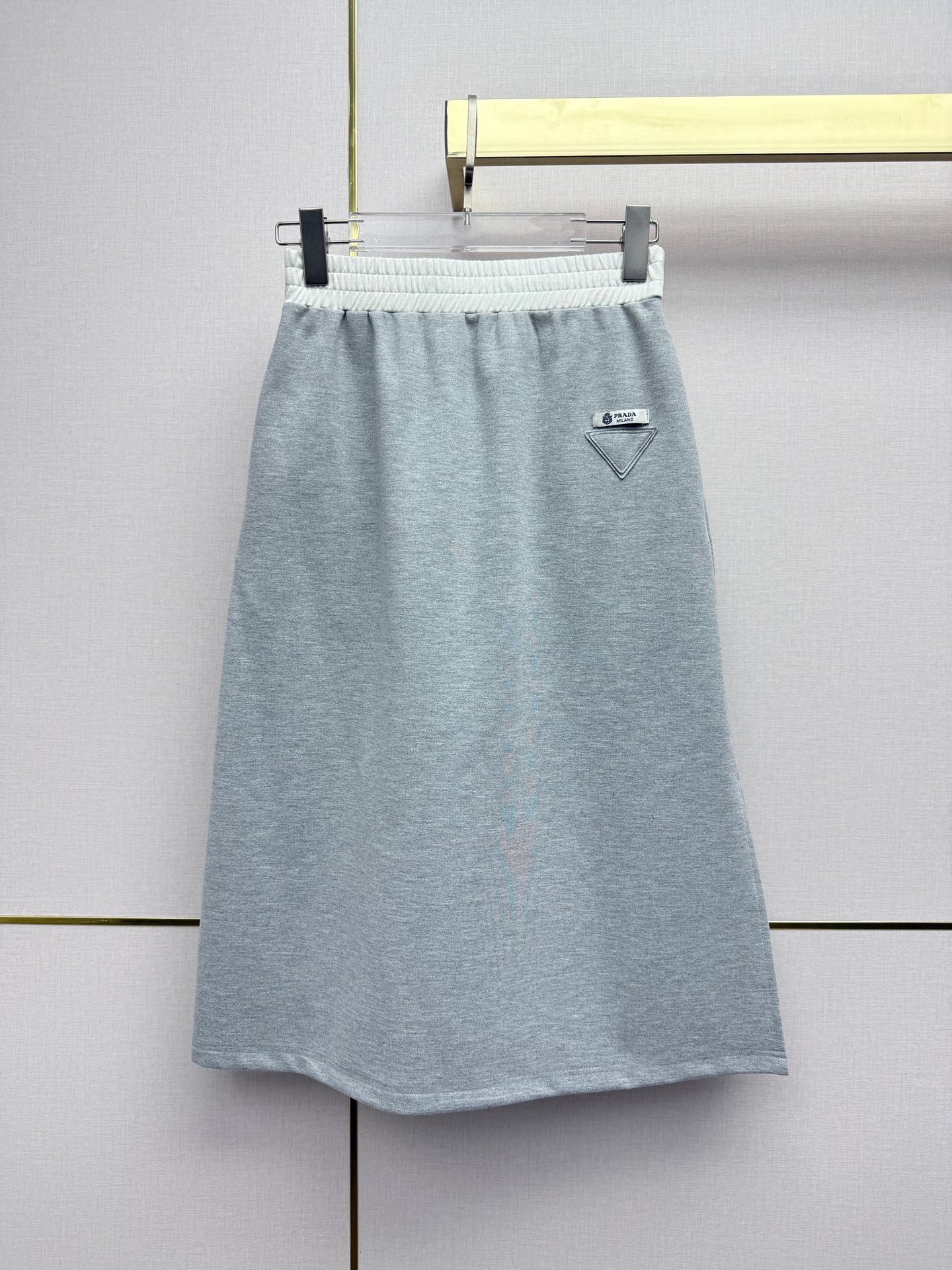 26NEW Short-sleeved T-shirt + Skirt Set