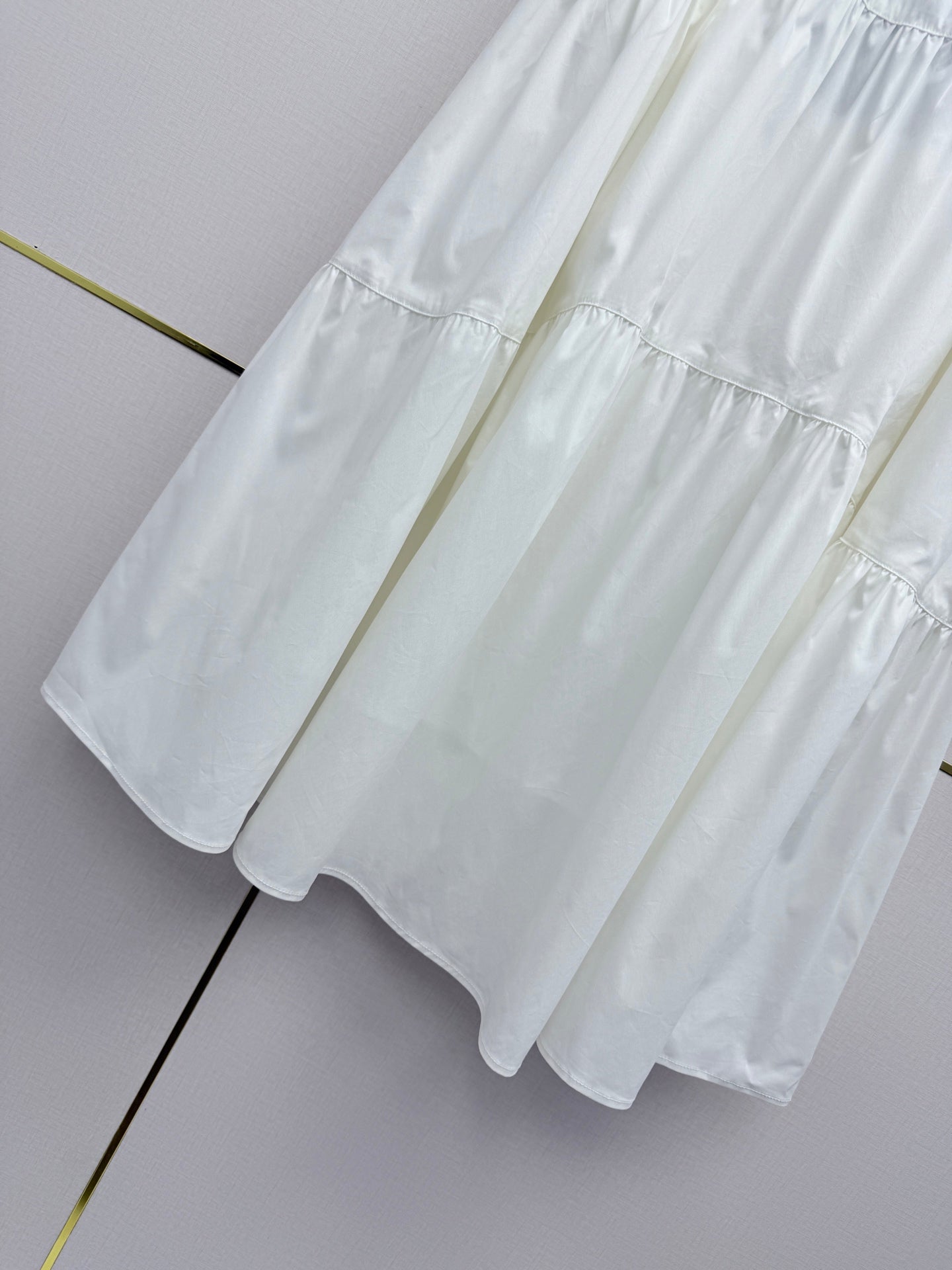 26NEW Elastic Waistband Midi Skirt