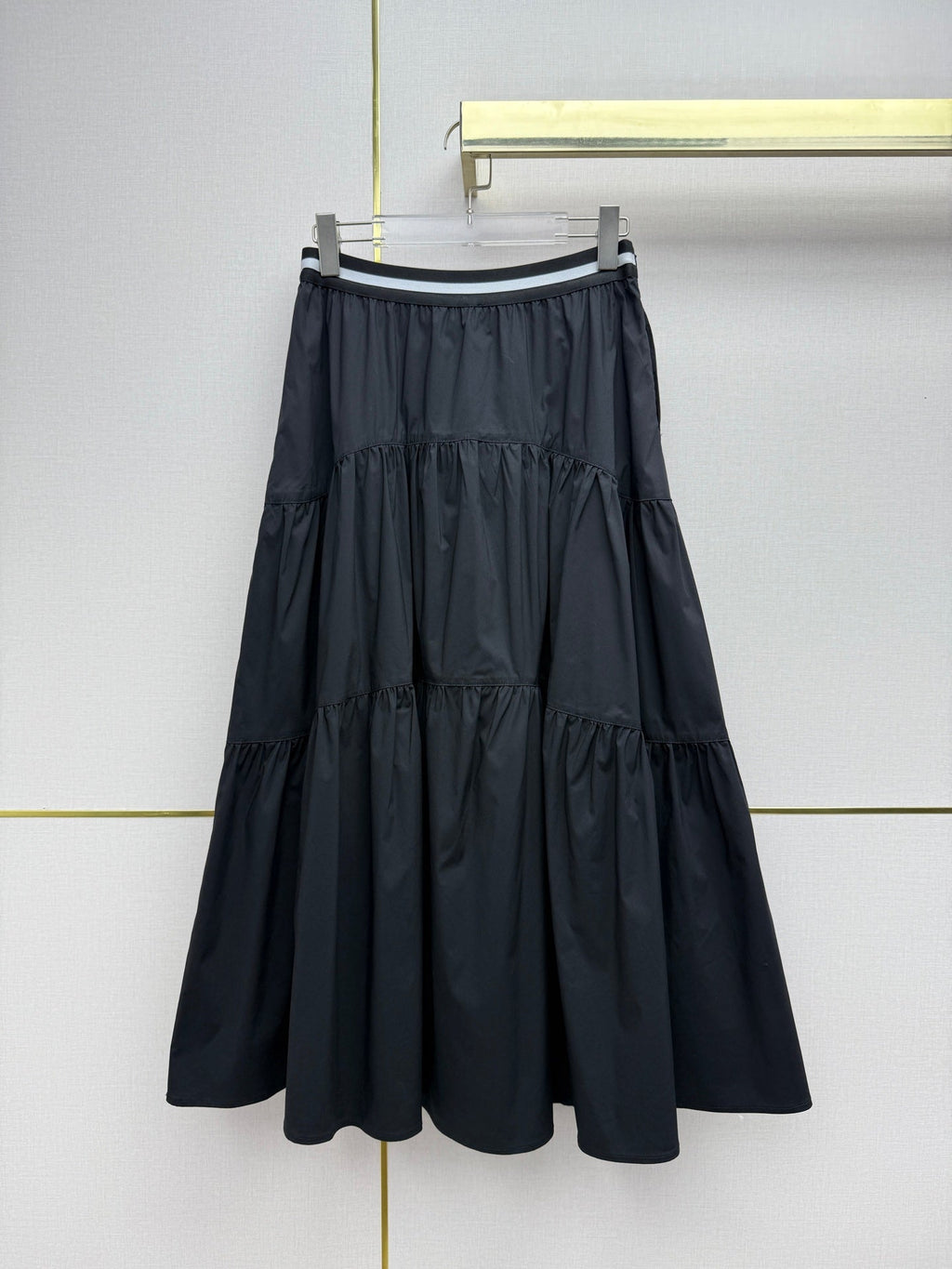 26NEW Elastic Waistband Midi Skirt