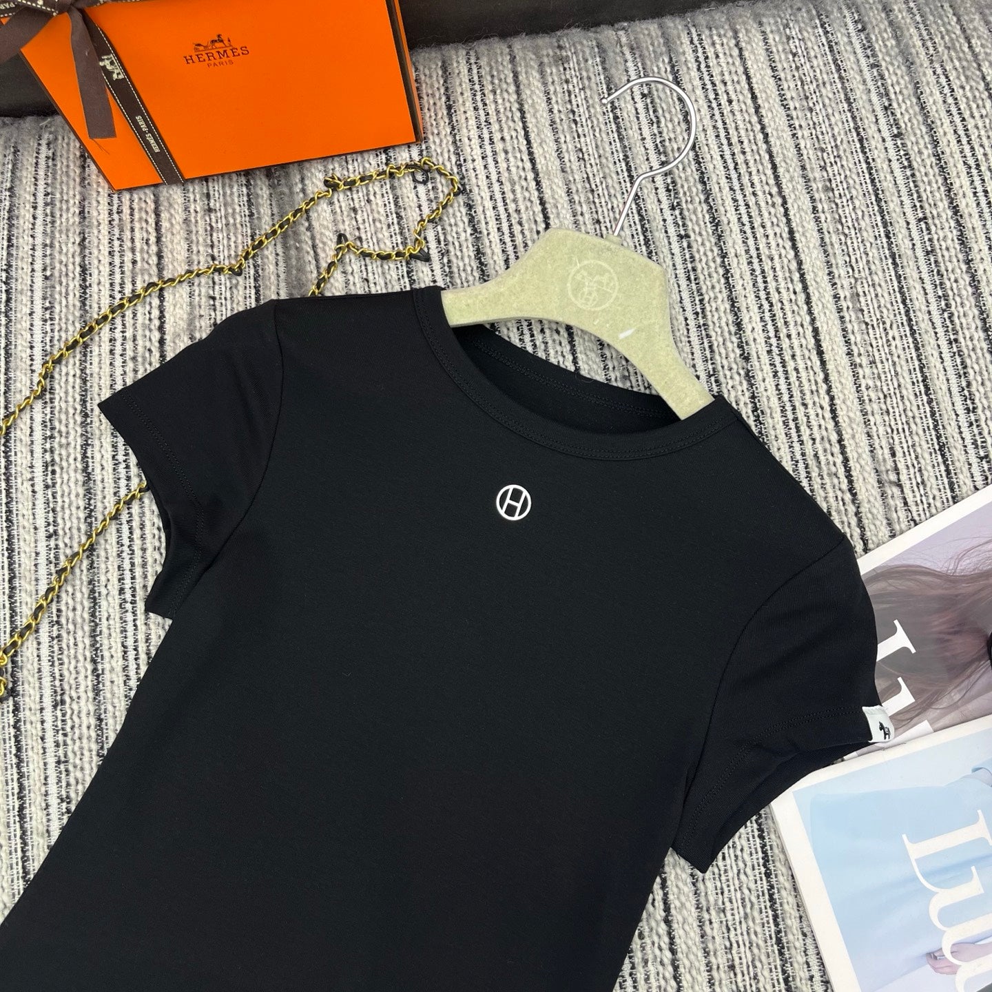 26NEW Letter-embellished Short-sleeved T-shirt