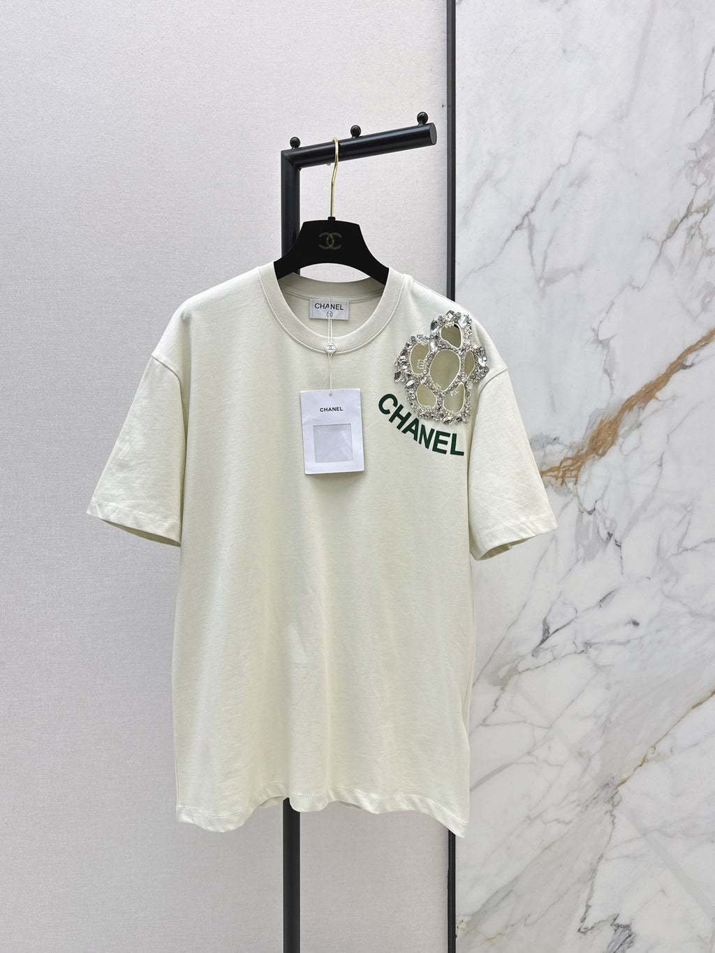 26NEW Floral Rhinestone Pattern Short-Sleeve T-Shirt