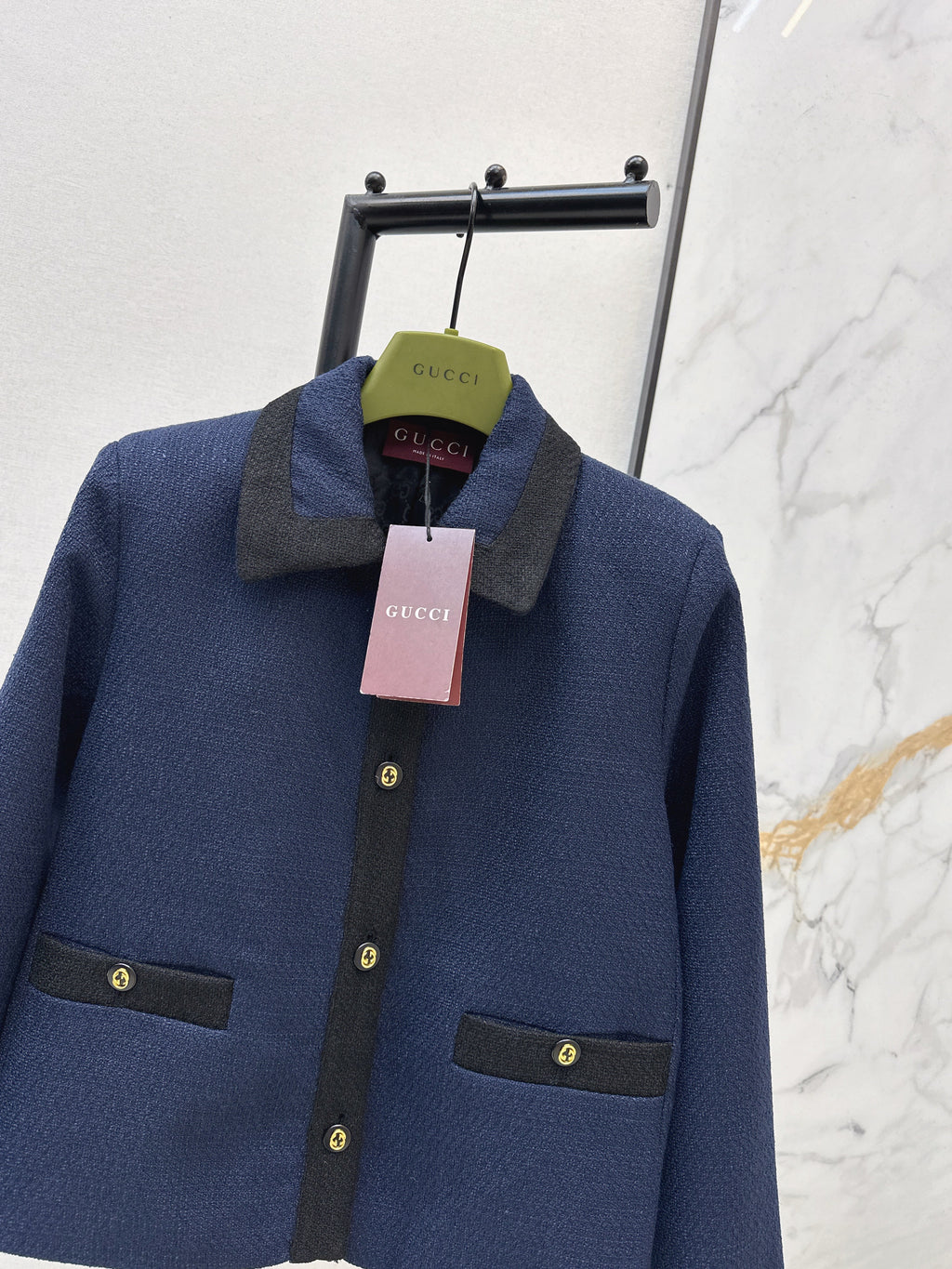 26NEW Color-Blocked Trim Elegant Suit