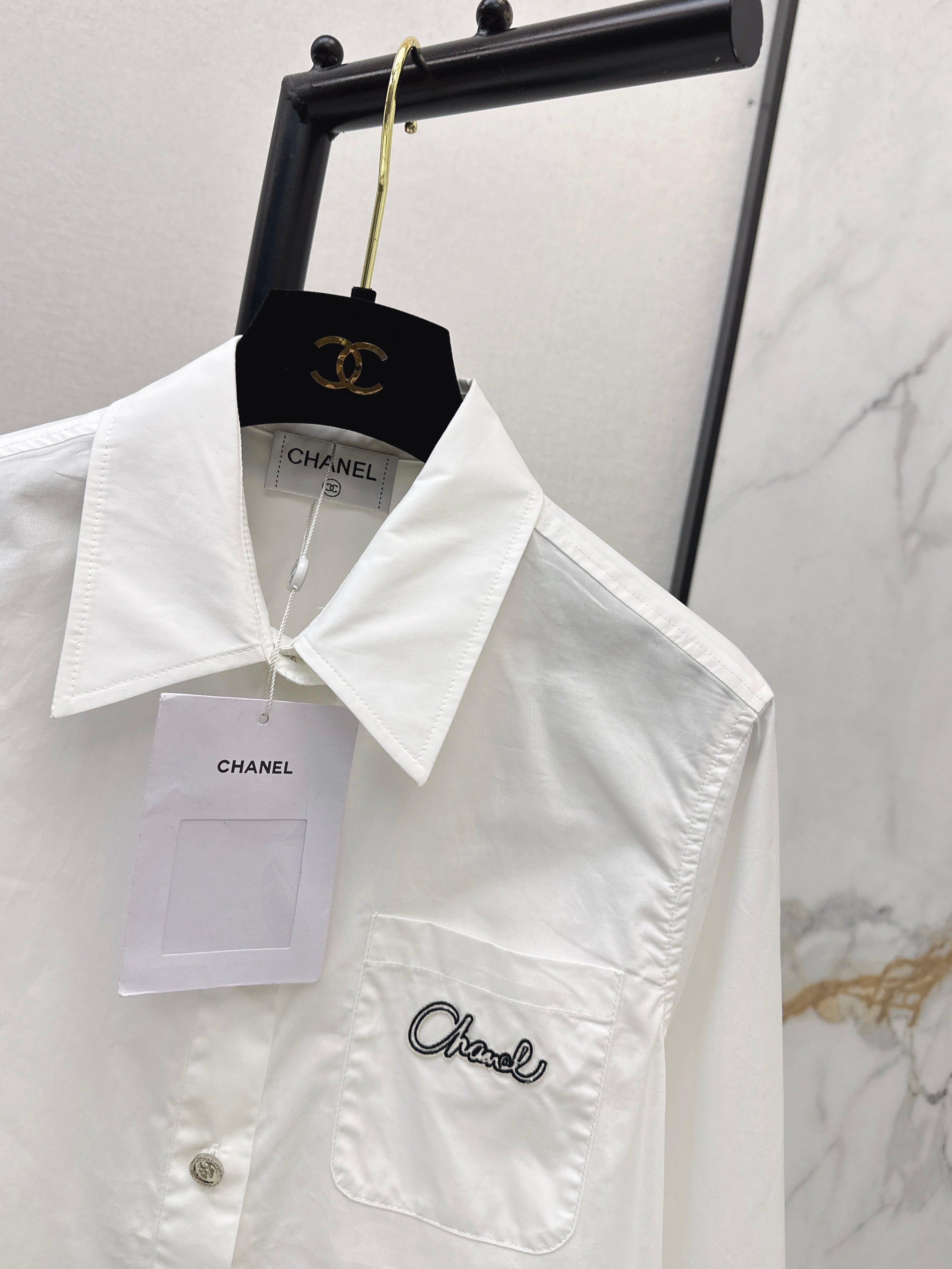 26NEW Letter Embroidery Cotton Shirt