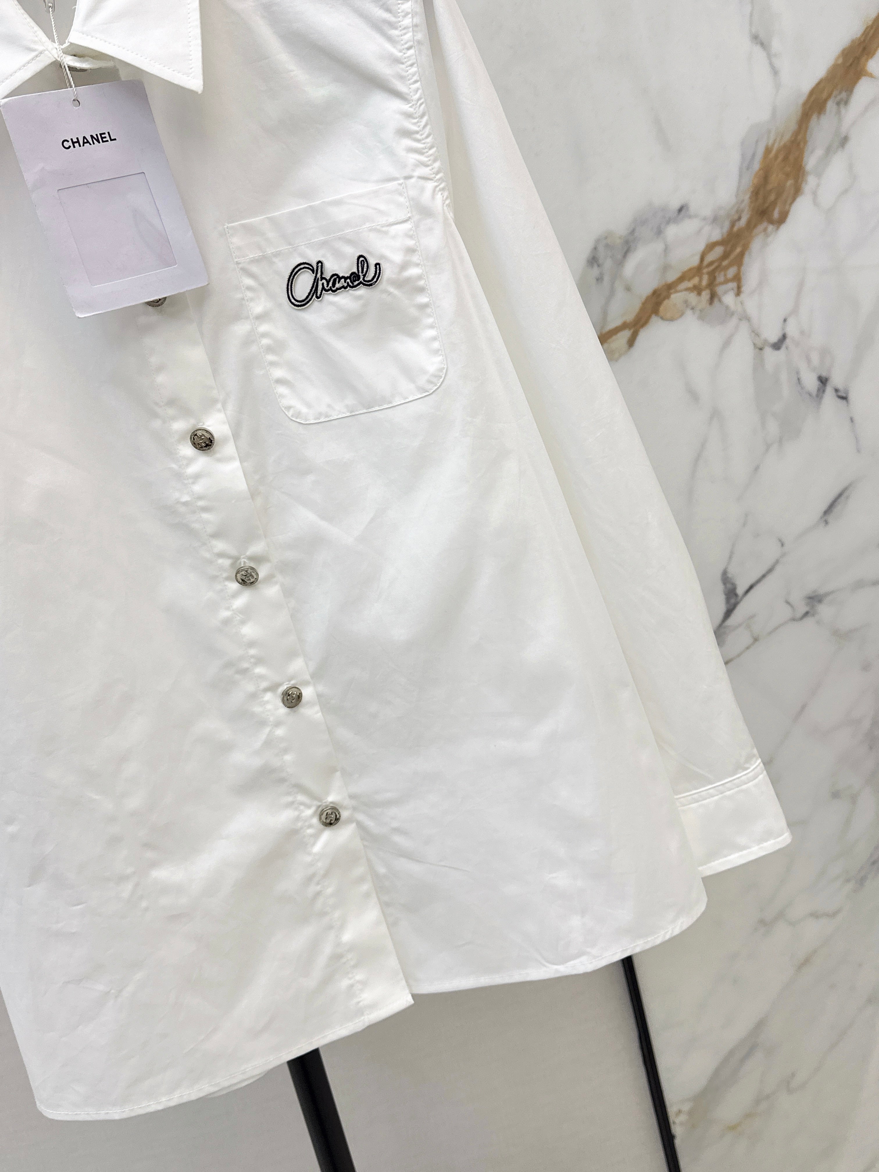 26NEW Letter Embroidery Cotton Shirt