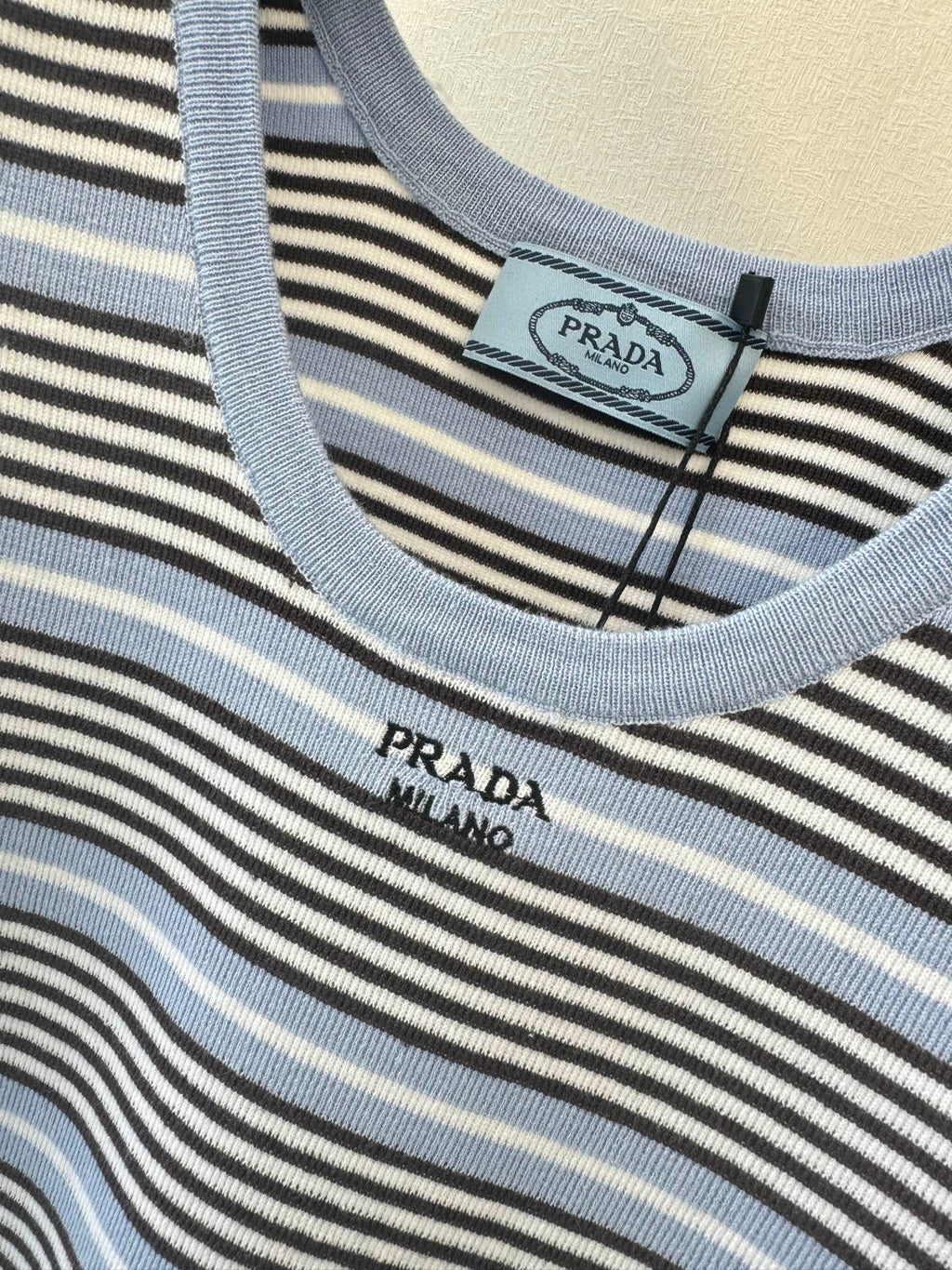 26NEW striped vest