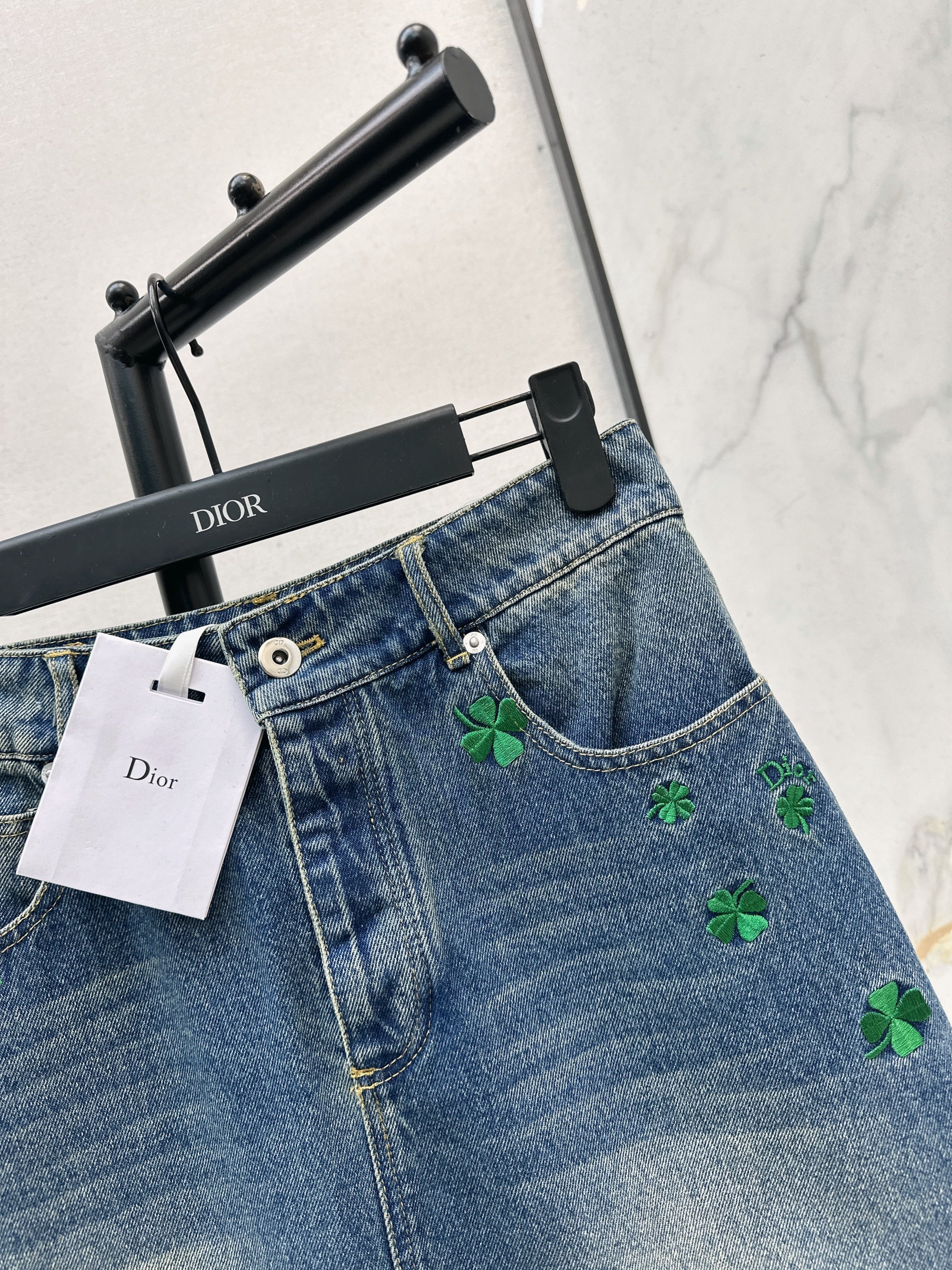 26NEW four-leaf clover embroidered denim midi skirt